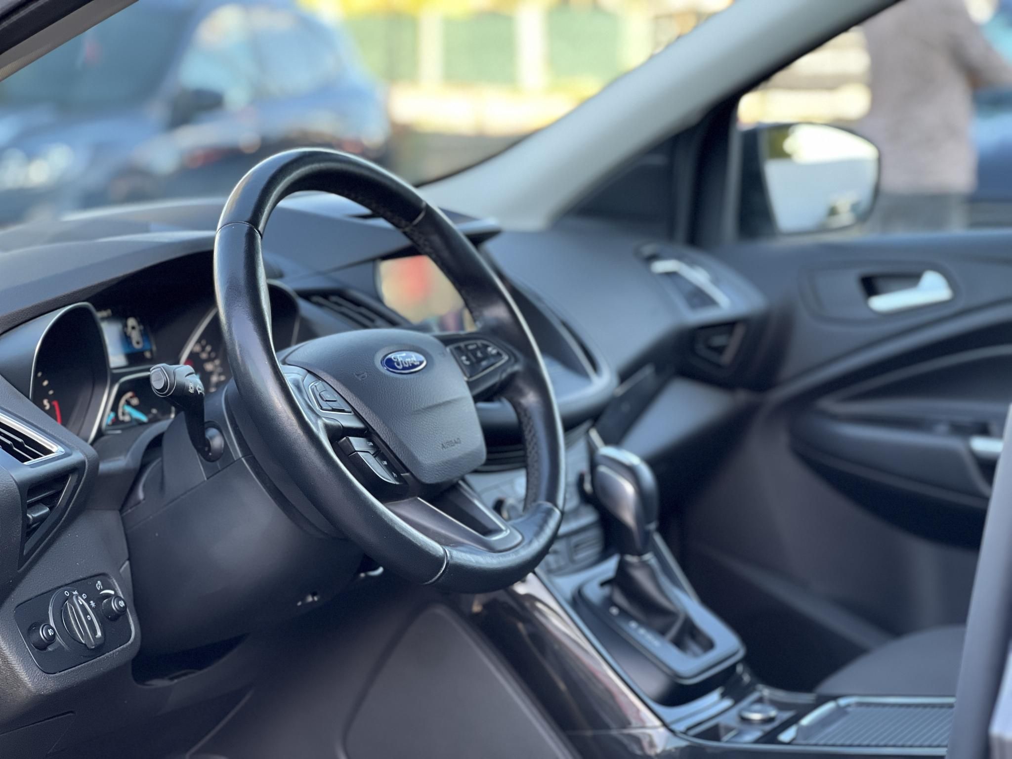 FORD KUGA 2.0 TDCi Titanium Technology AWD Magyarországi. Gyári fényezés. Carplay. Szervizelt. Vonóhorog!