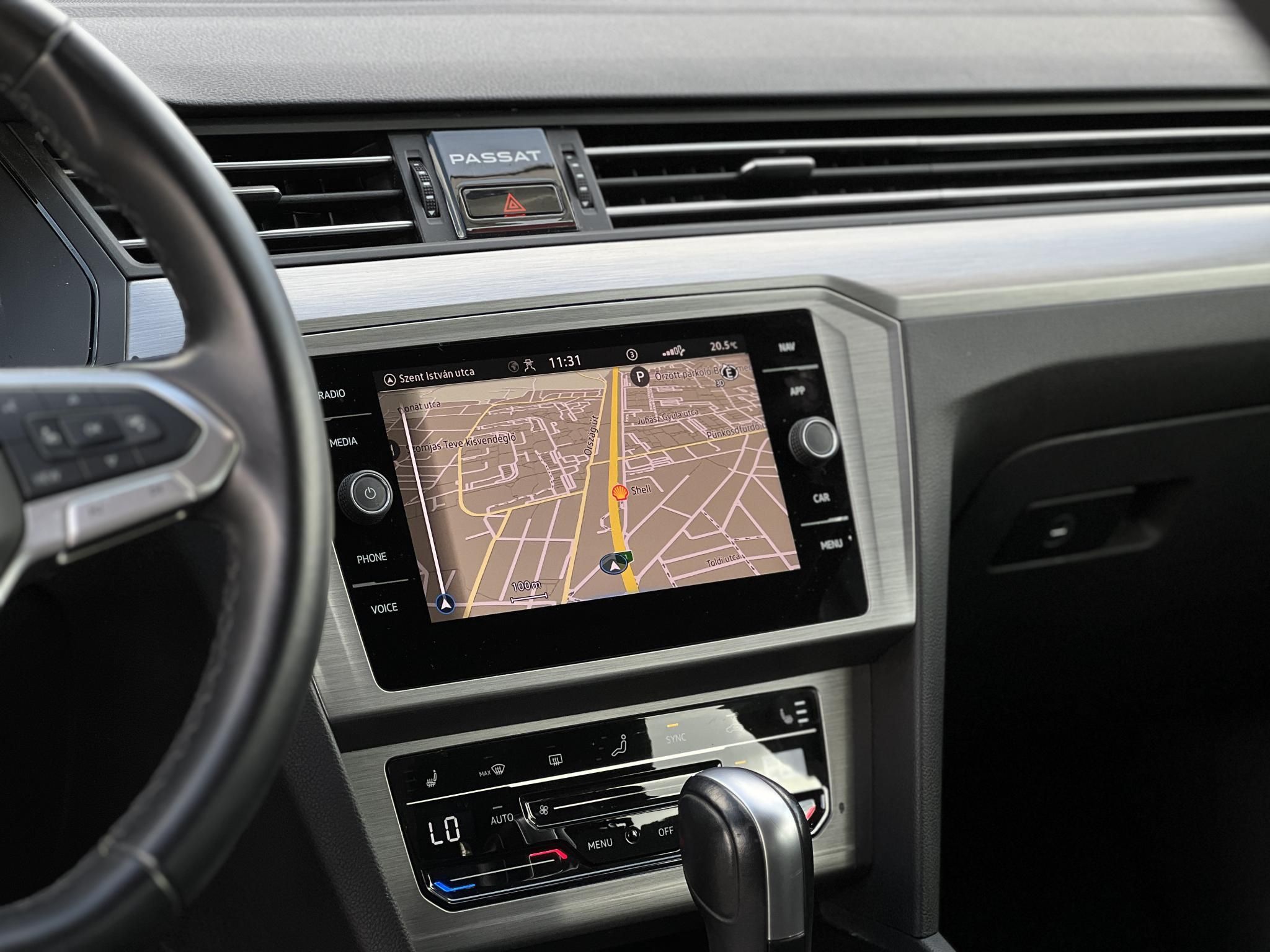 VOLKSWAGEN PASSAT VIII Variant 2.0 TDI SCR Elegance DSG