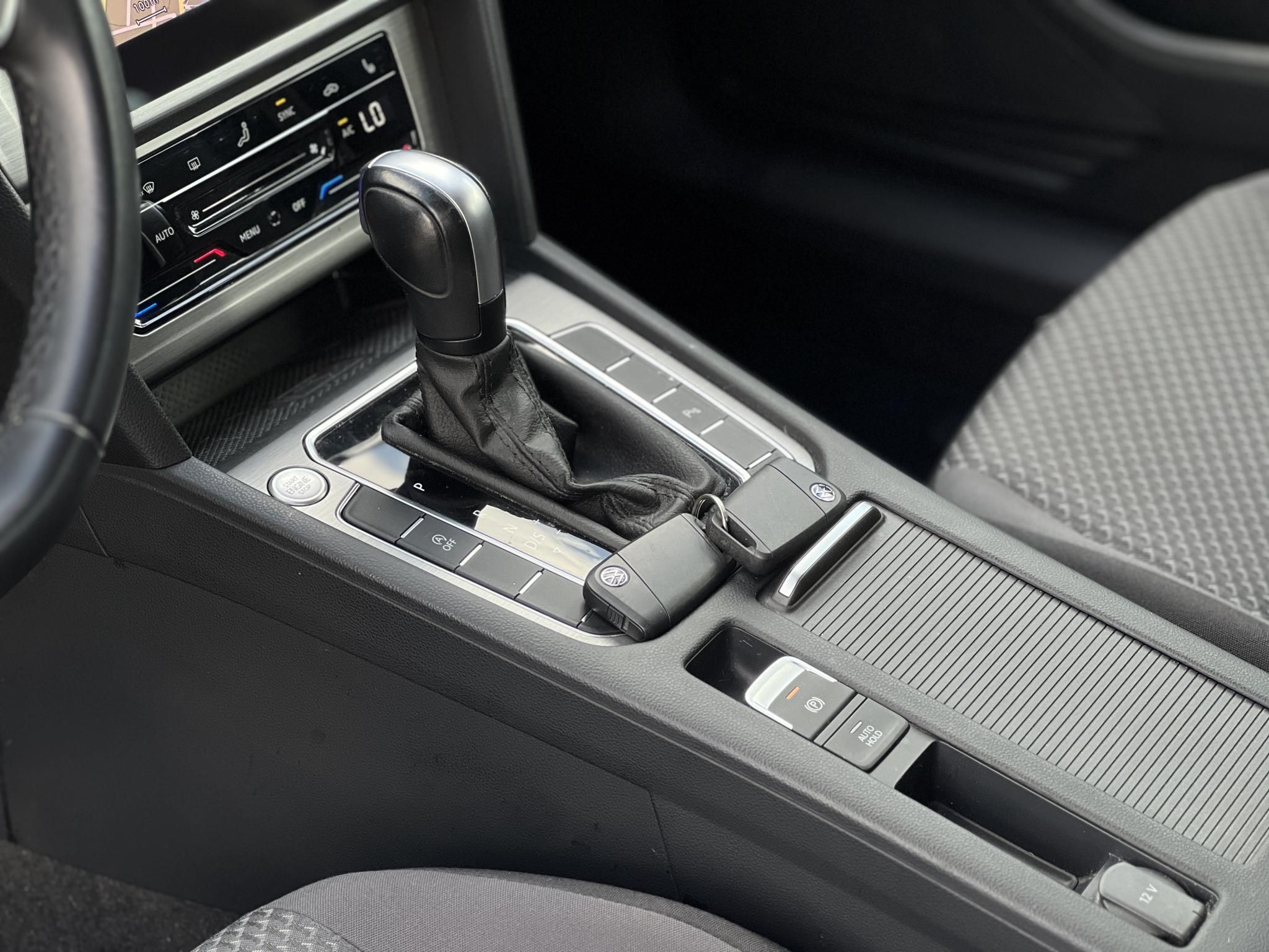 VOLKSWAGEN PASSAT VIII Variant 2.0 TDI SCR Elegance DSG