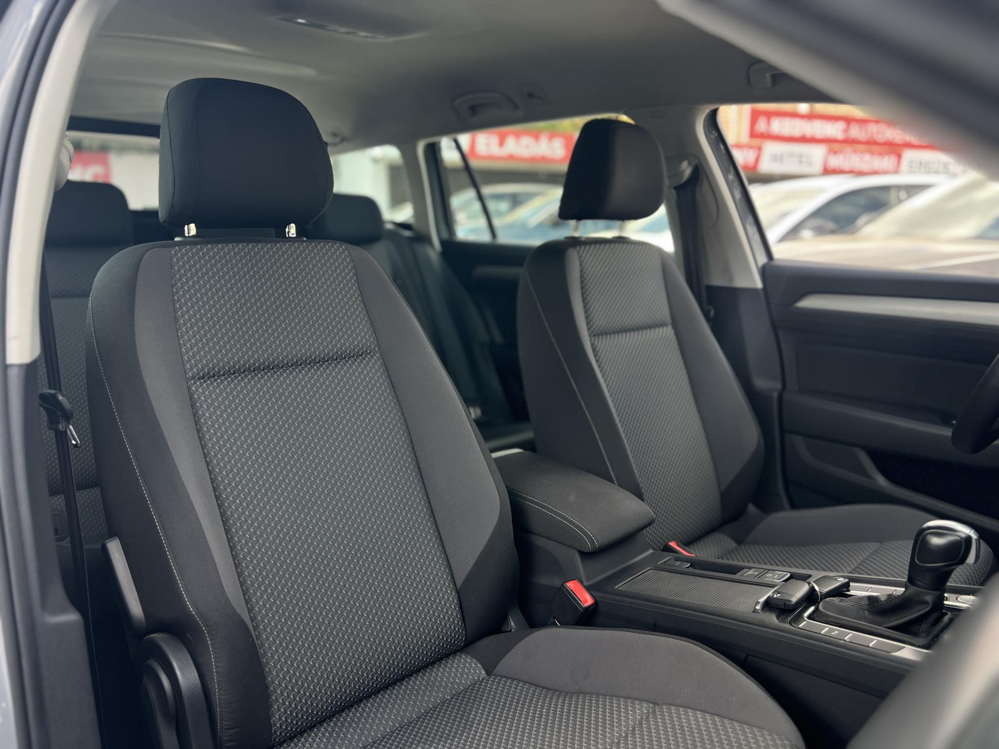 VOLKSWAGEN PASSAT VIII Variant 2.0 TDI SCR Elegance DSG