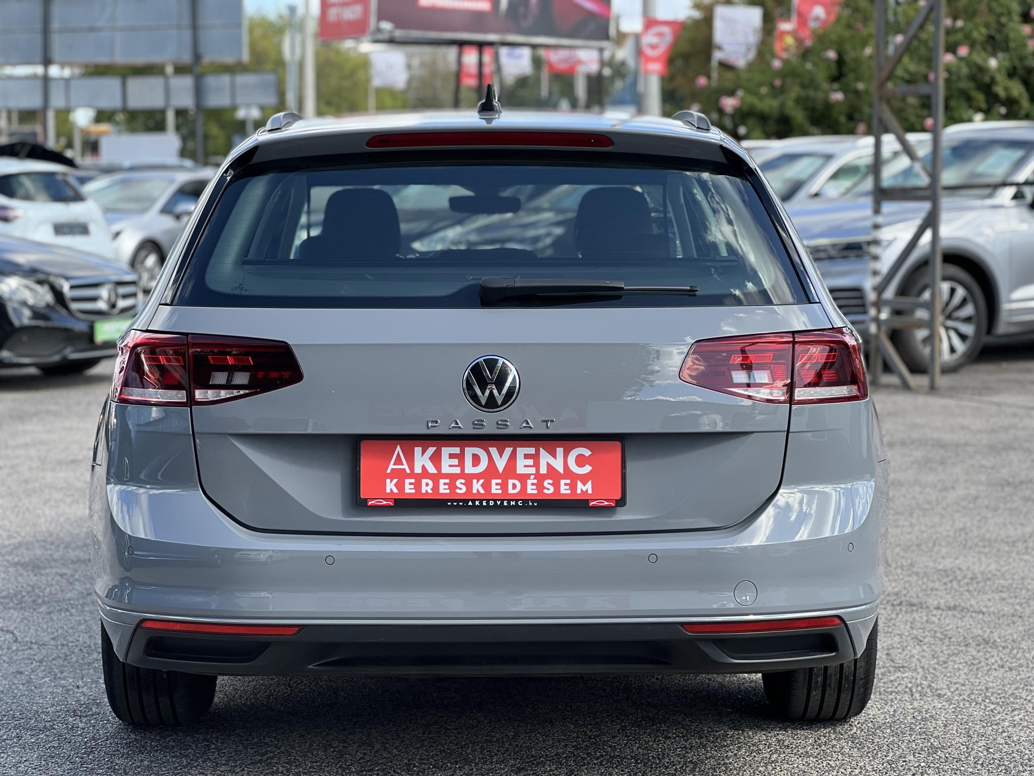 VOLKSWAGEN PASSAT VIII Variant 2.0 TDI SCR Elegance DSG