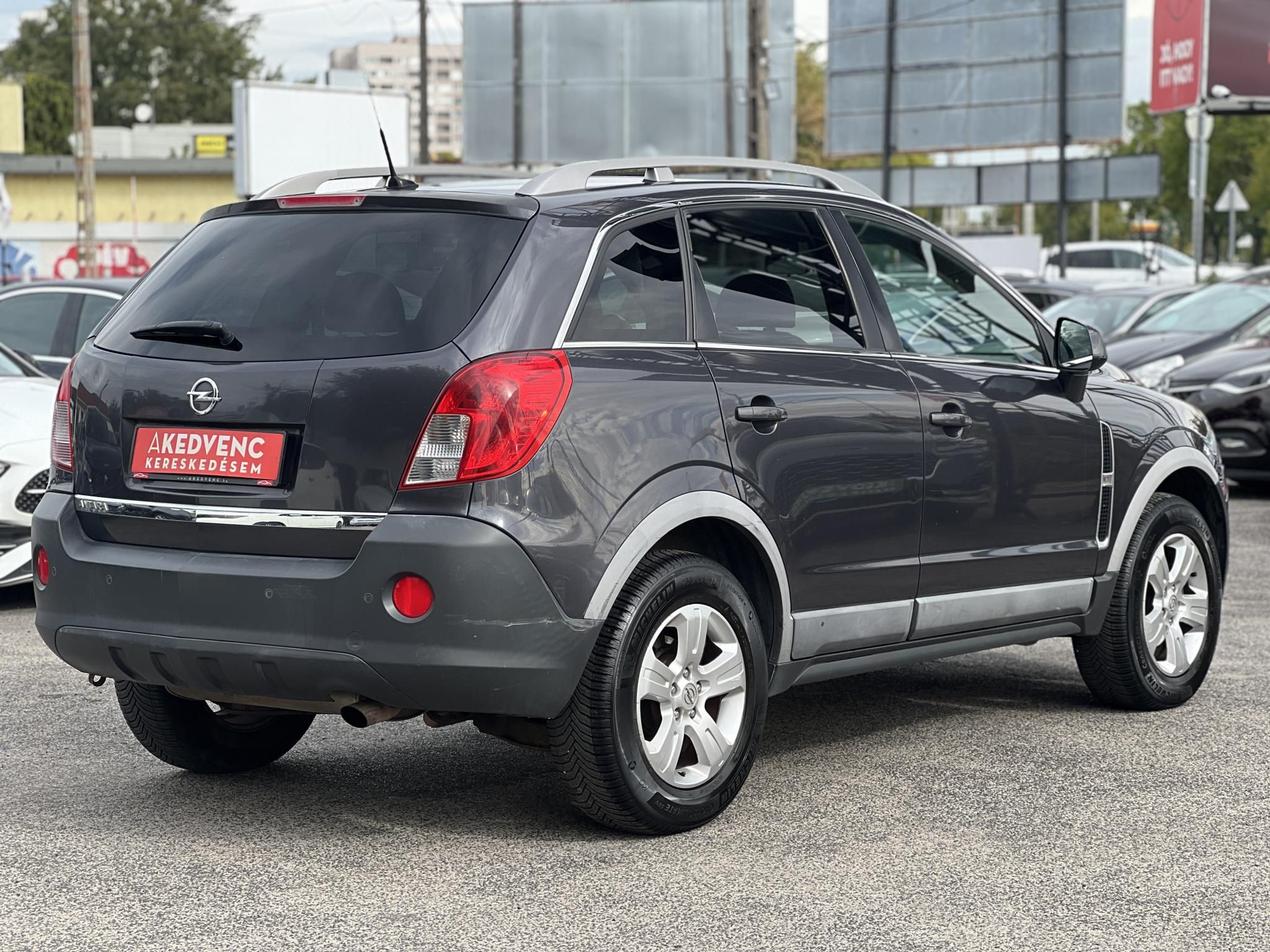 OPEL ANTARA 2.4 Enjoy Plus Magyarországi. Gyári fényezés. Végig vezetett szervizkönyv!