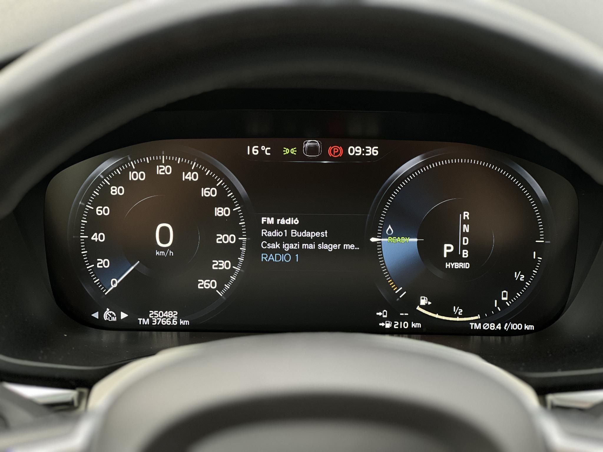 VOLVO XC60 2.0 [T8] Twin Engine Inscription AWD Geartronic M.o.-i. Volvo Galériában szervizelt. vezérlés cserélve. teljes felszereltség!