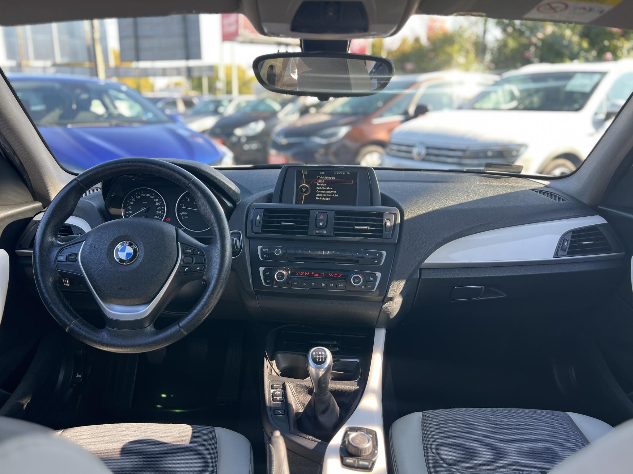 BMW 116i Magyarország 129e km Vezérlés+csapágysor cserélve!