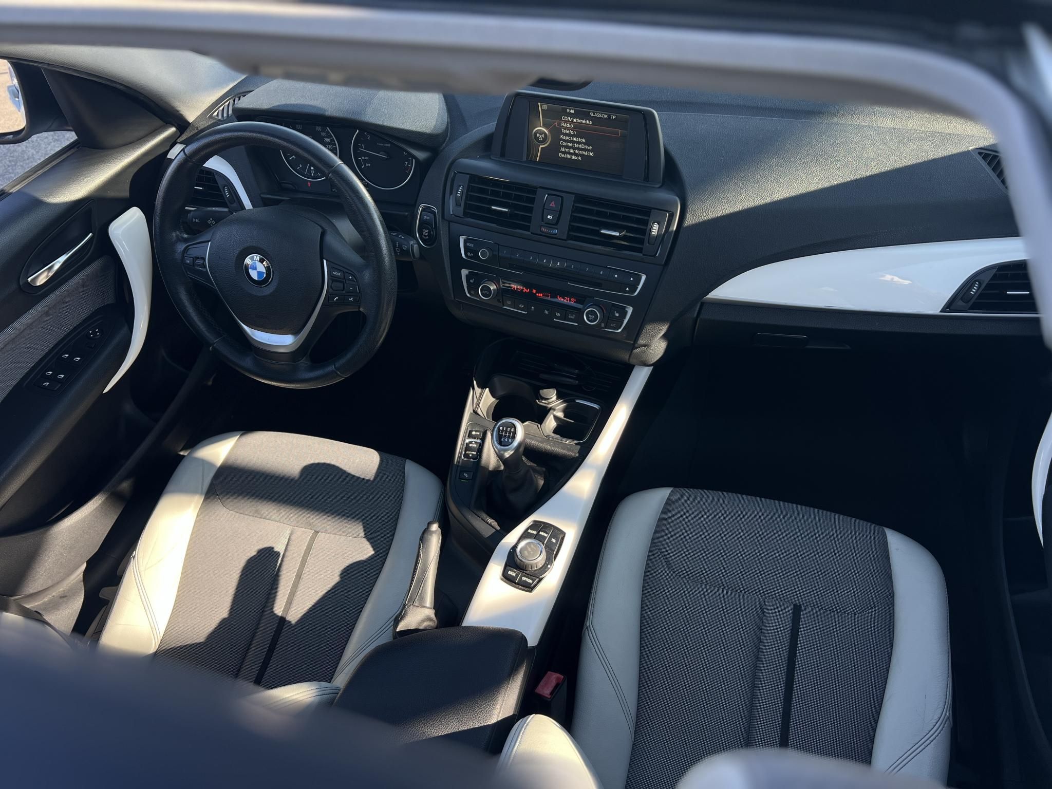 BMW 116i Magyarország 129e km Vezérlés+csapágysor cserélve!