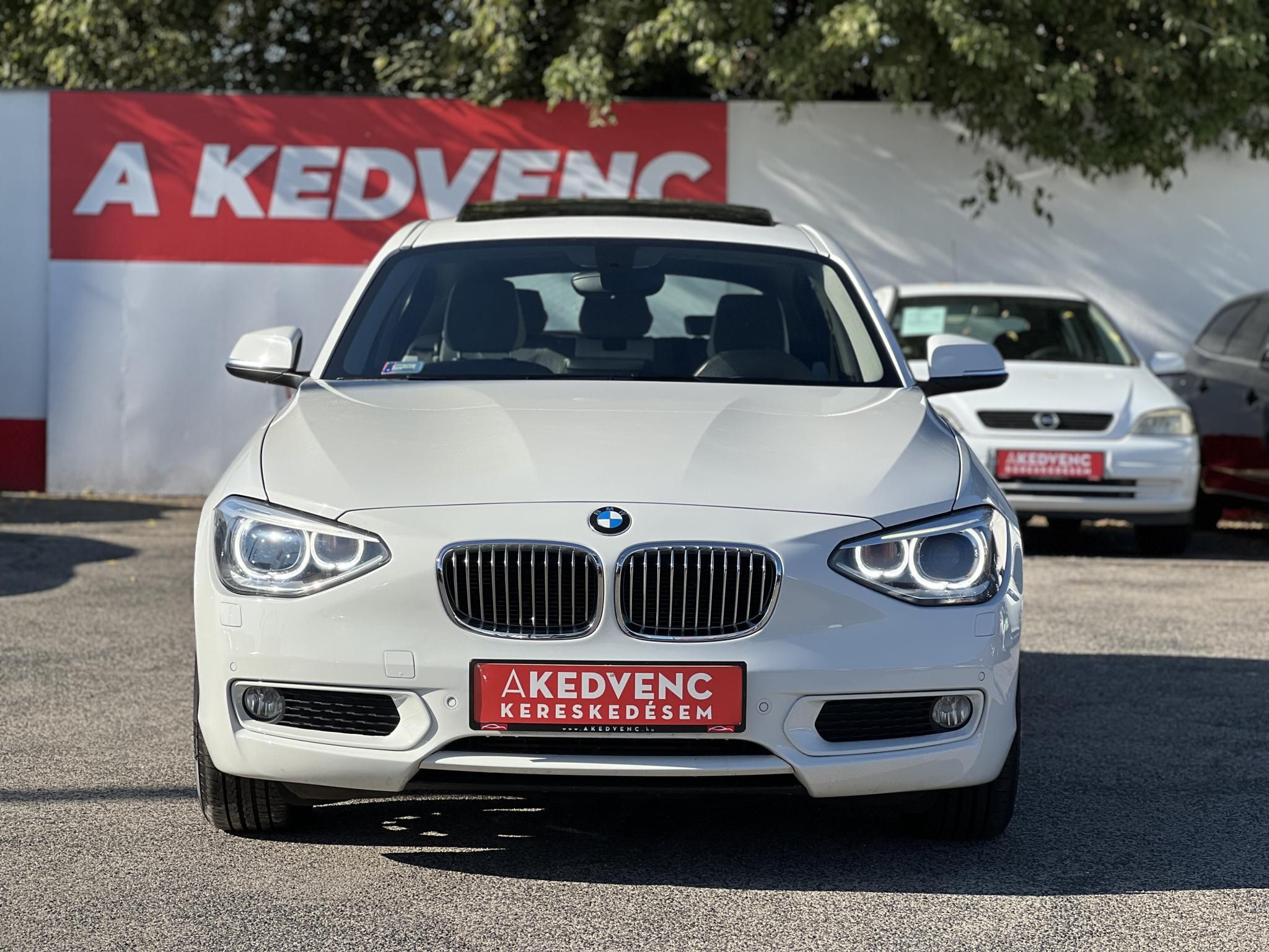 BMW 116i Magyarország 129e km Vezérlés+csapágysor cserélve!