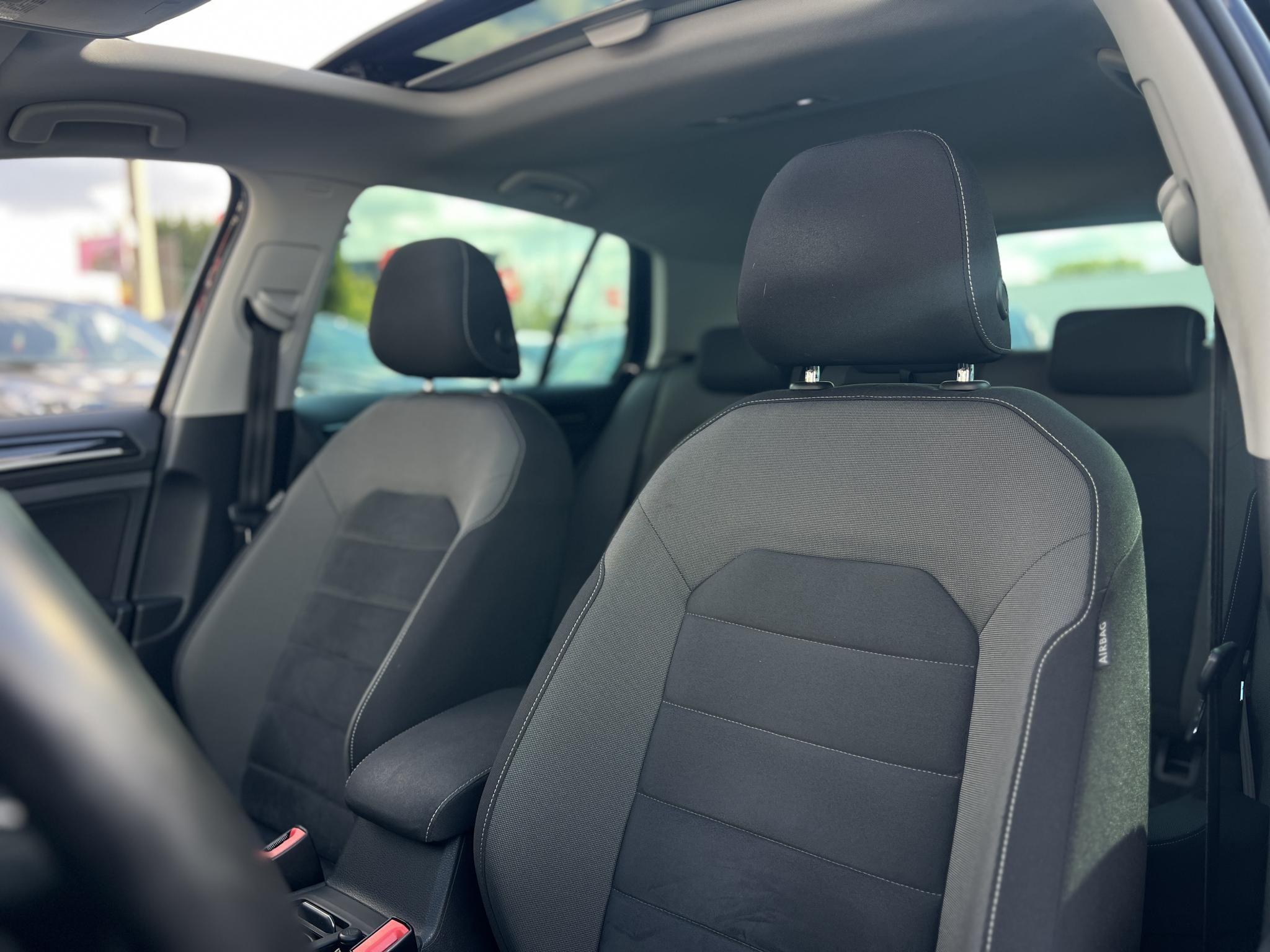 VOLKSWAGEN GOLF VII 2.0 TDI BMT Comfortline DSG