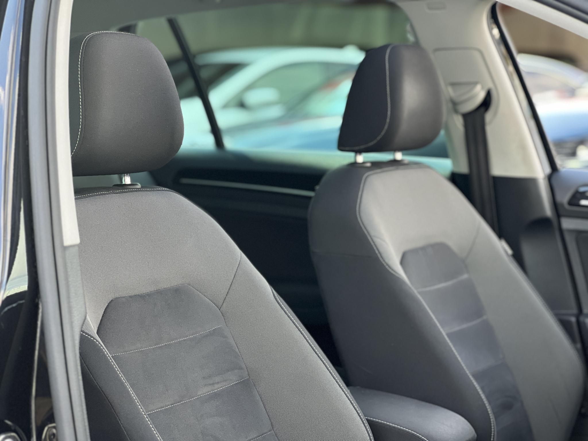 VOLKSWAGEN GOLF VII 2.0 TDI BMT Comfortline DSG
