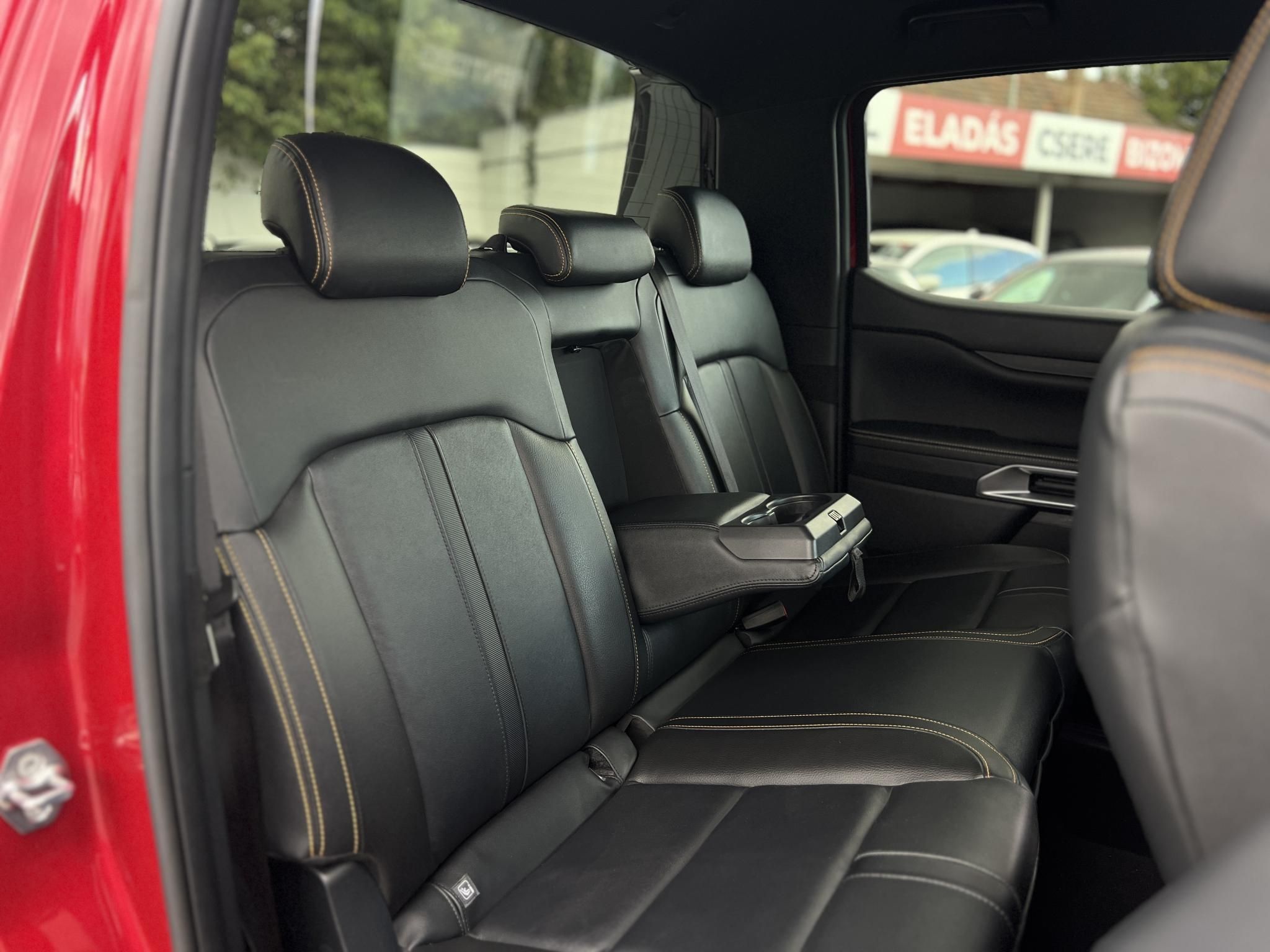 FORD RANGER 3.0 TDCi V6 EcoBlue 4x4 Wildtrak (Automata) M.o-i. Márkaszervizelt