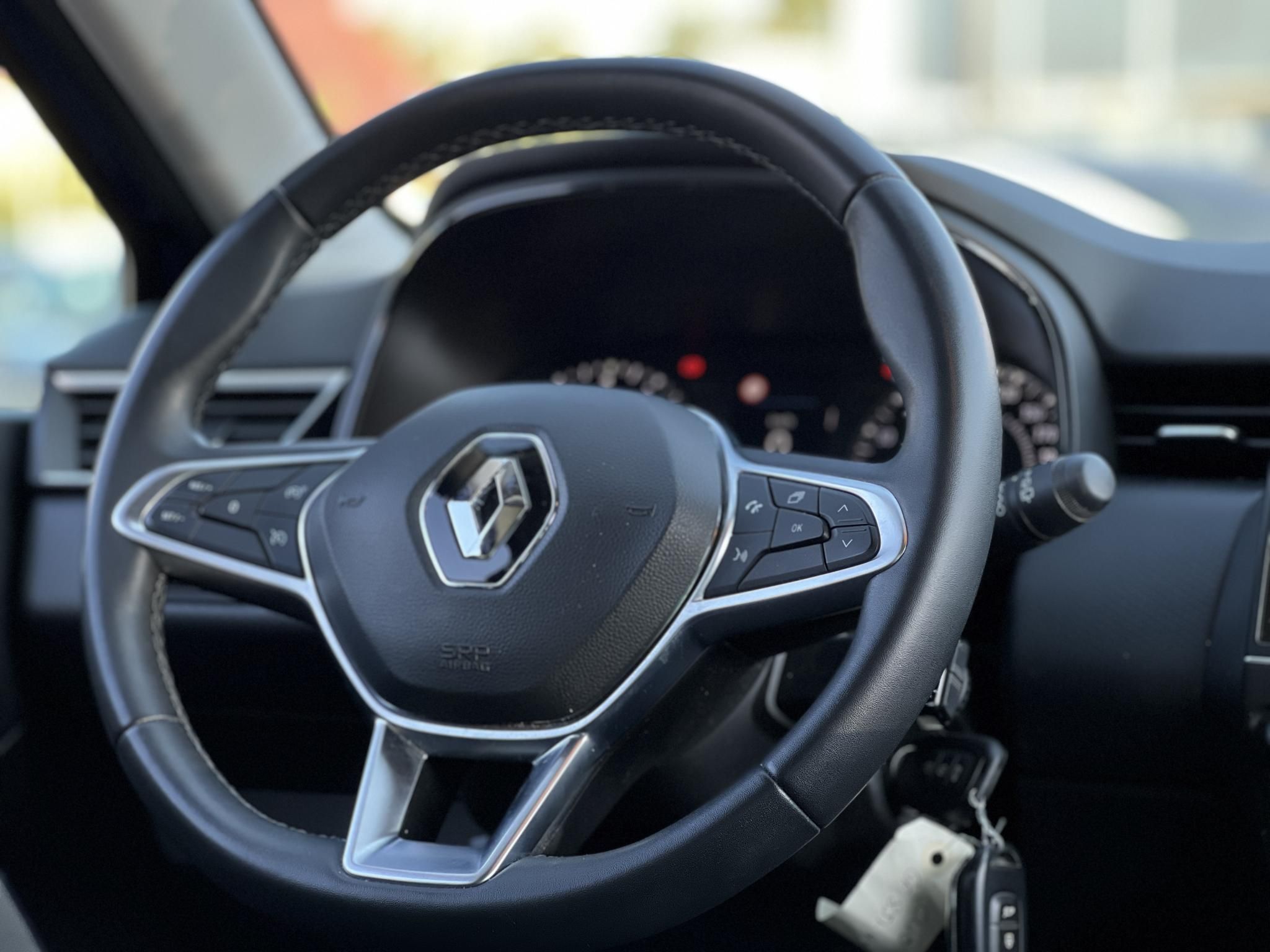 RENAULT CLIO 1.0 TCe Techno