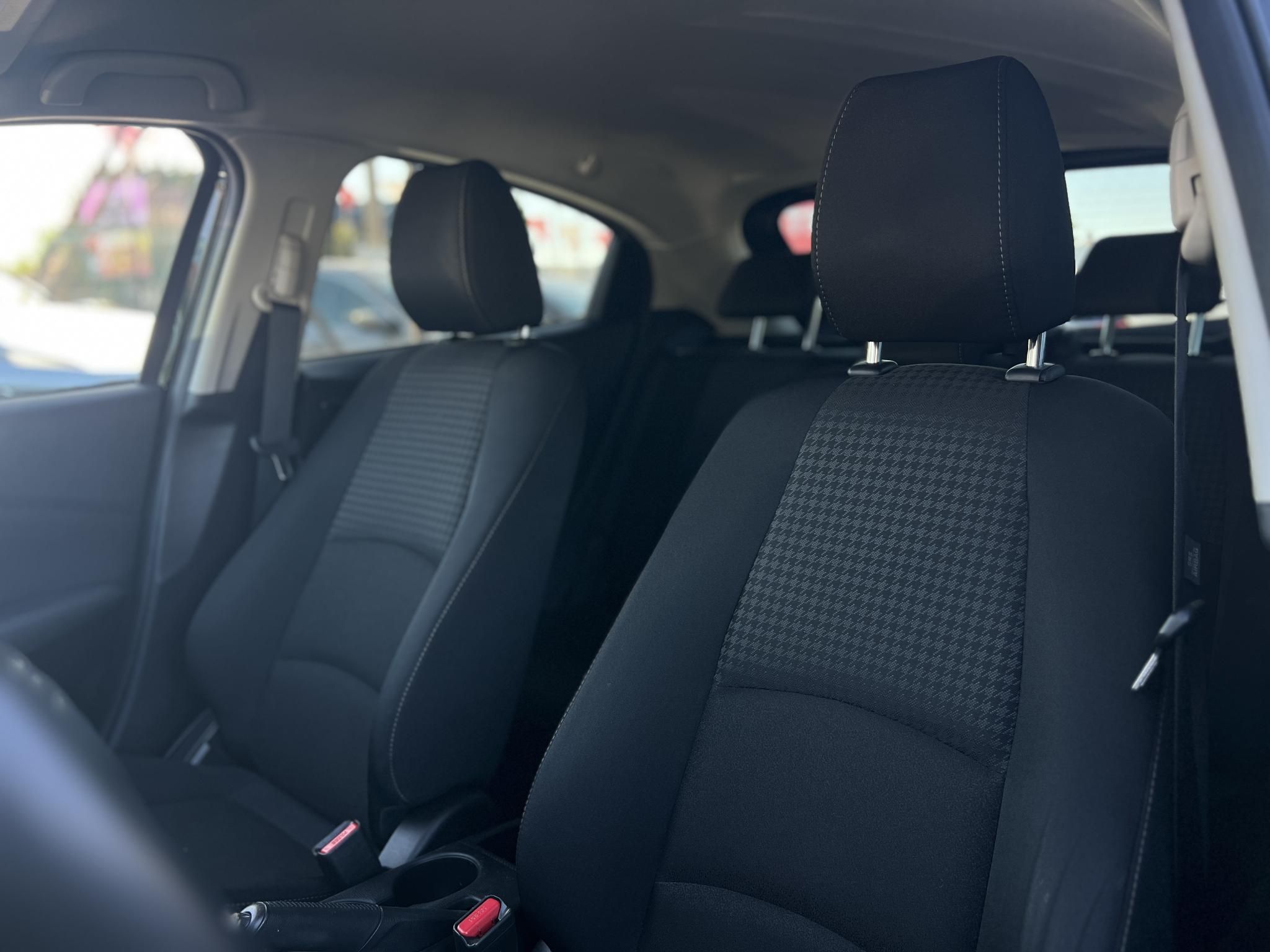 MAZDA 2 1.5 Takumi Automata 58e km. végig vezetett szervizkönyv. 4 évszakos gumik. CARPLAY!