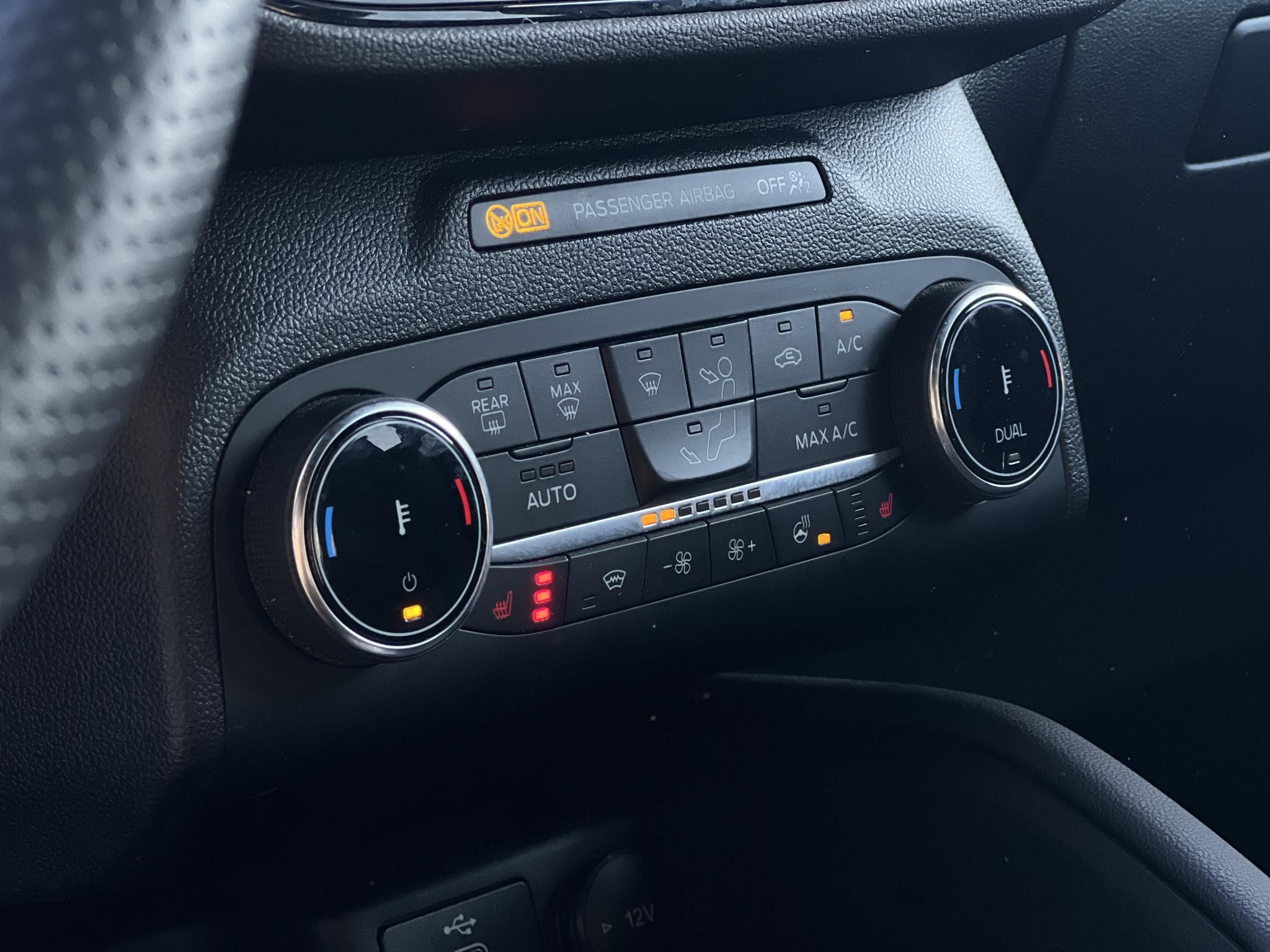 FORD KUGA 2.5 PHEV ST-Line CVT 109e km. 70 km elektromos hatótáv. CARPLAY!