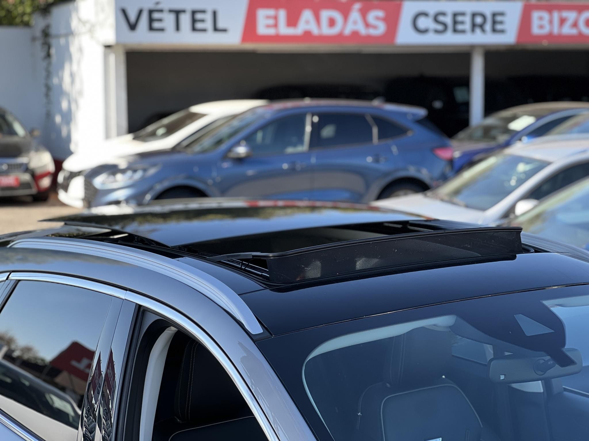 FORD KUGA 2.5 PHEV Vignale CVT 70 km elektromos hatótáv. panorámatető. memória. CARPLAY. magas felszereltség!