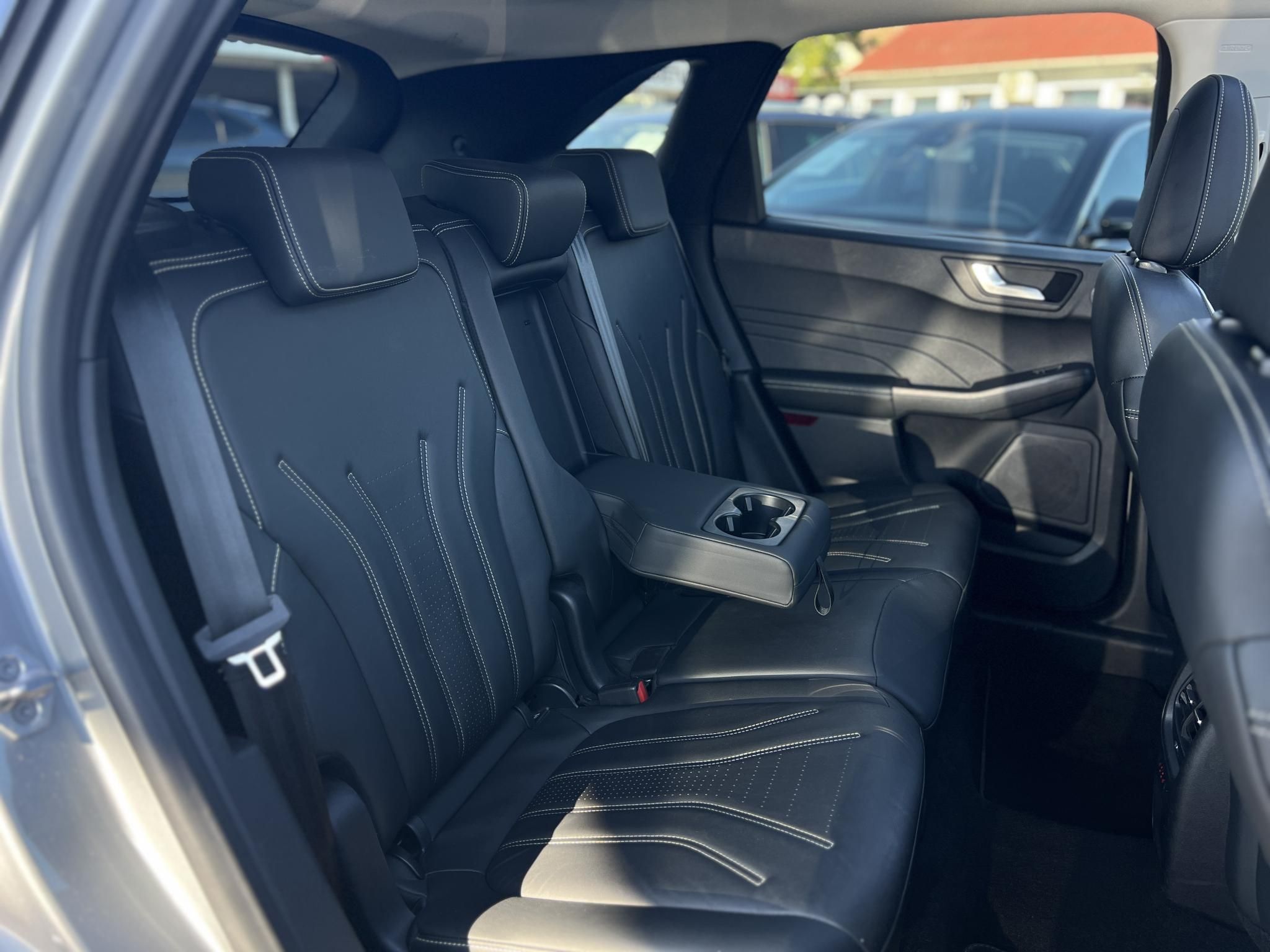 FORD KUGA 2.5 PHEV Vignale CVT 70 km elektromos hatótáv. panorámatető. memória. CARPLAY. magas felszereltség!