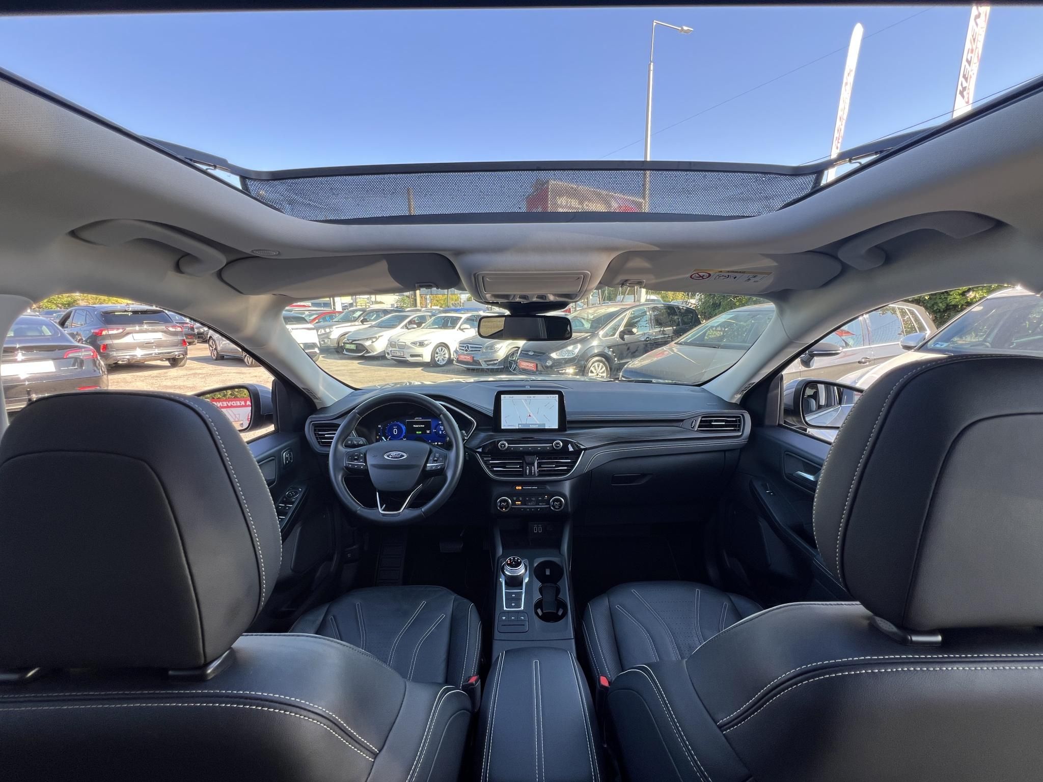 FORD KUGA 2.5 PHEV Vignale CVT 70 km elektromos hatótáv. panorámatető. memória. CARPLAY. magas felszereltség!