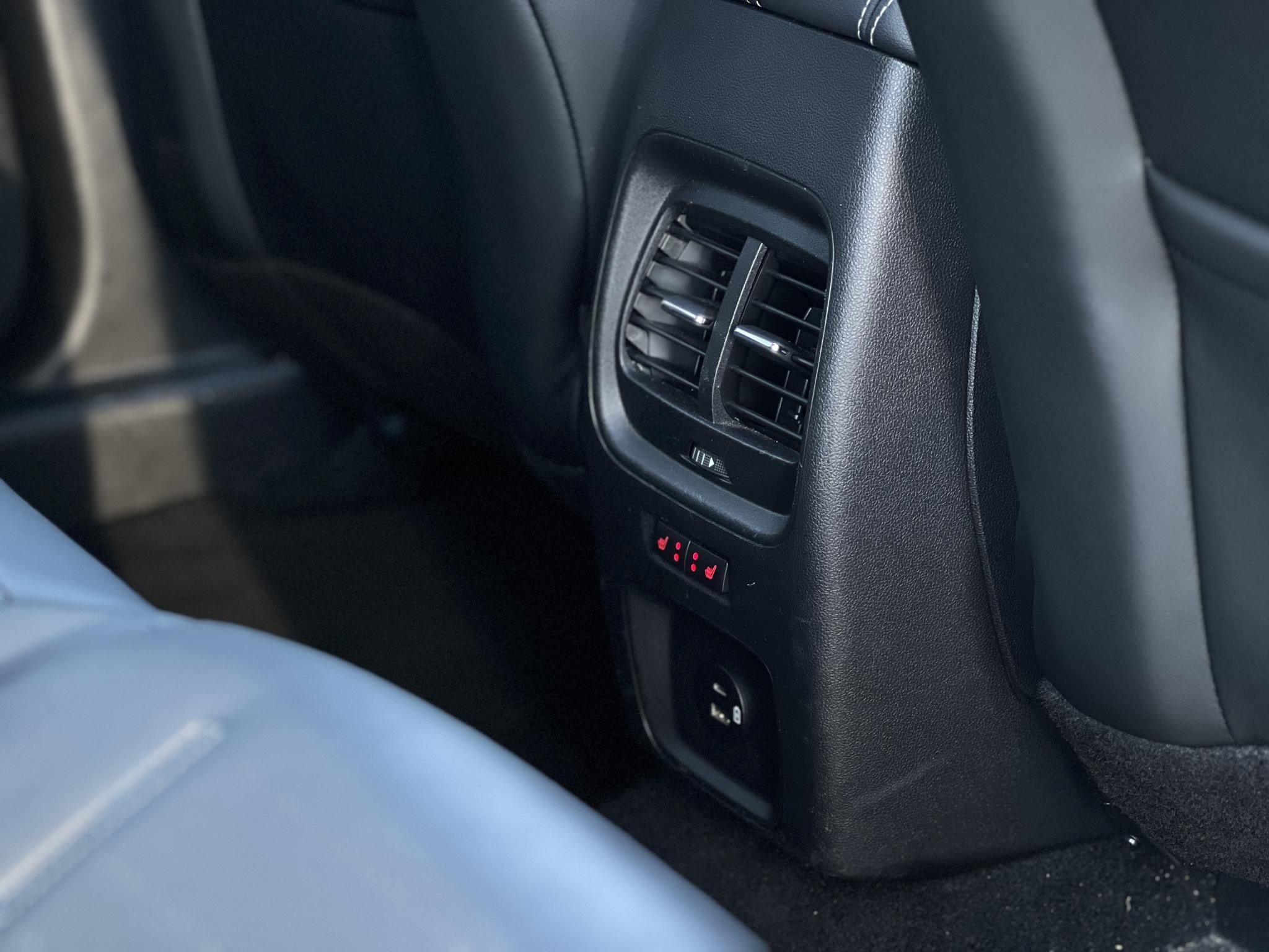 FORD KUGA 2.5 PHEV Vignale CVT 70 km elektromos hatótáv. panorámatető. memória. CARPLAY. magas felszereltség!