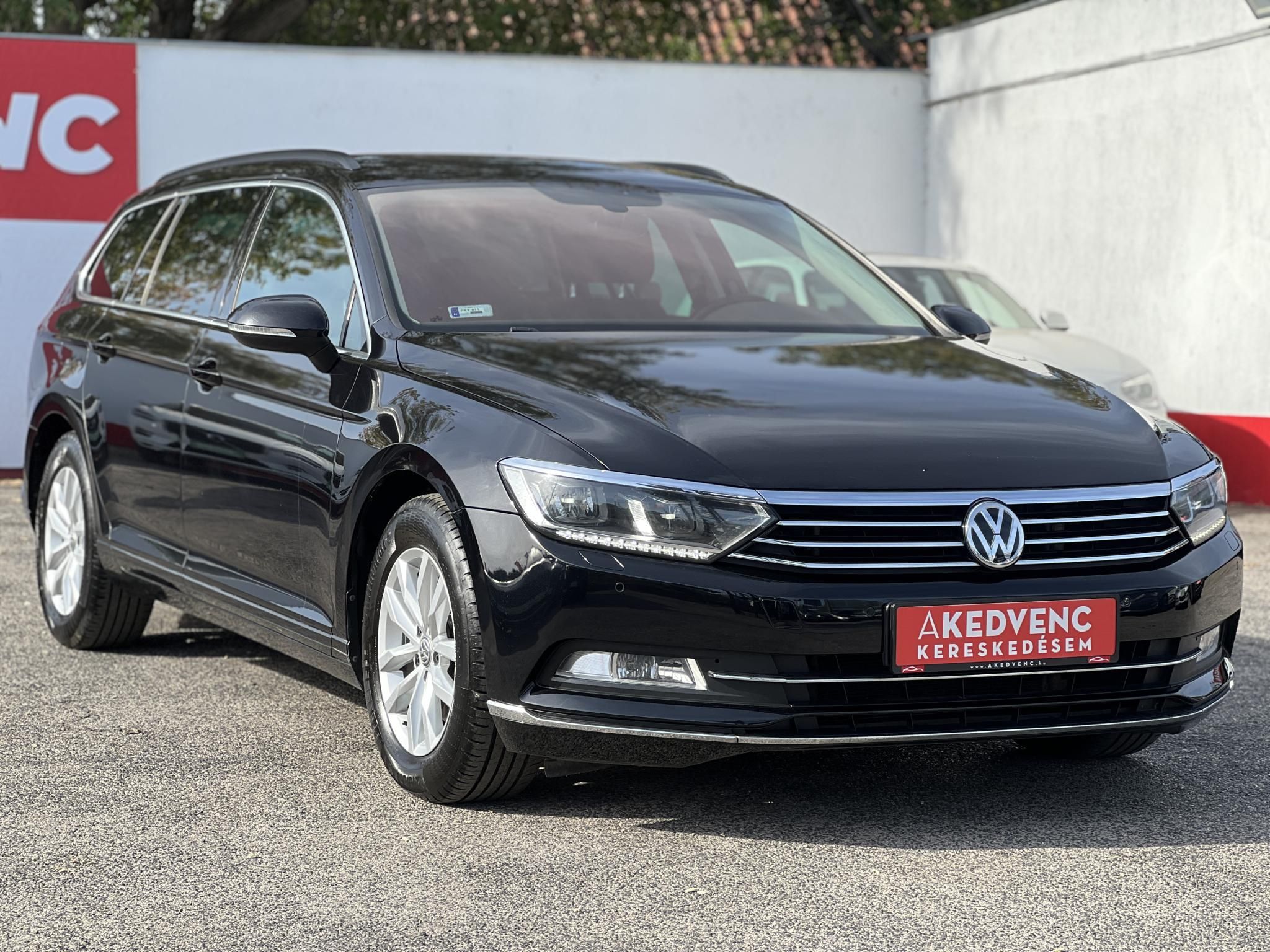 VOLKSWAGEN PASSAT VIII Variant 2.0 TDI BMT Comfortline DSG M.o.-i. LED. CARPLAY. rendszeresen karbantartott!