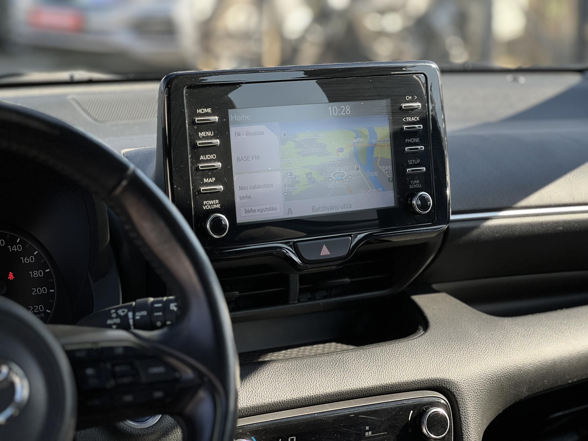 TOYOTA YARIS 1.5 Hybrid Comfort Style e-CVT