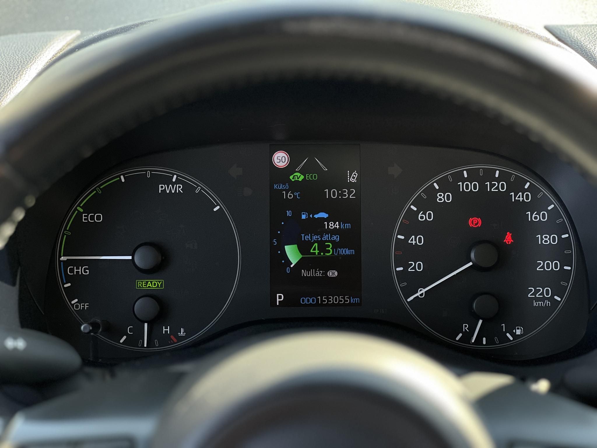 TOYOTA YARIS 1.5 Hybrid Comfort Style e-CVT
