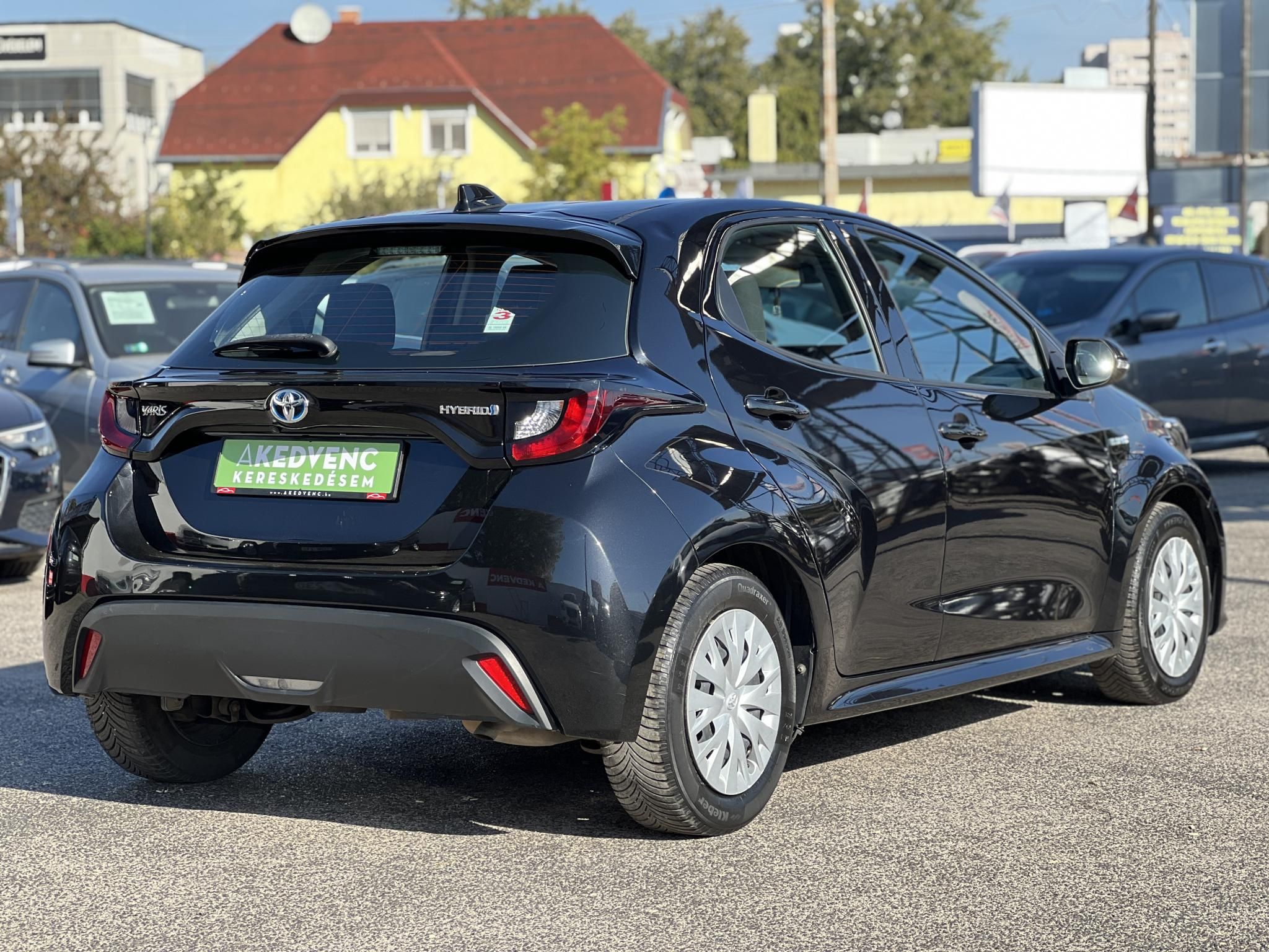 TOYOTA YARIS 1.5 Hybrid Comfort Style e-CVT