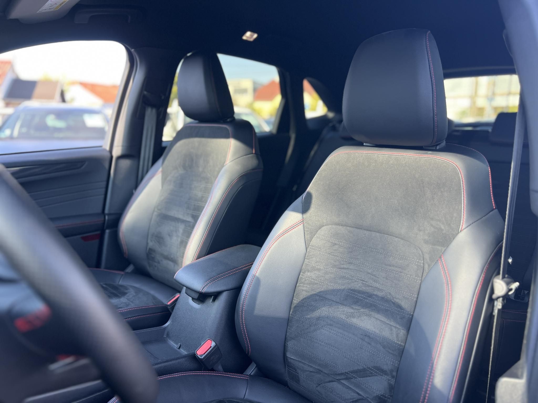FORD KUGA 2.5 PHEV ST-Line X CVT 64e km. 70 kilométer hatótáv. Carplay!