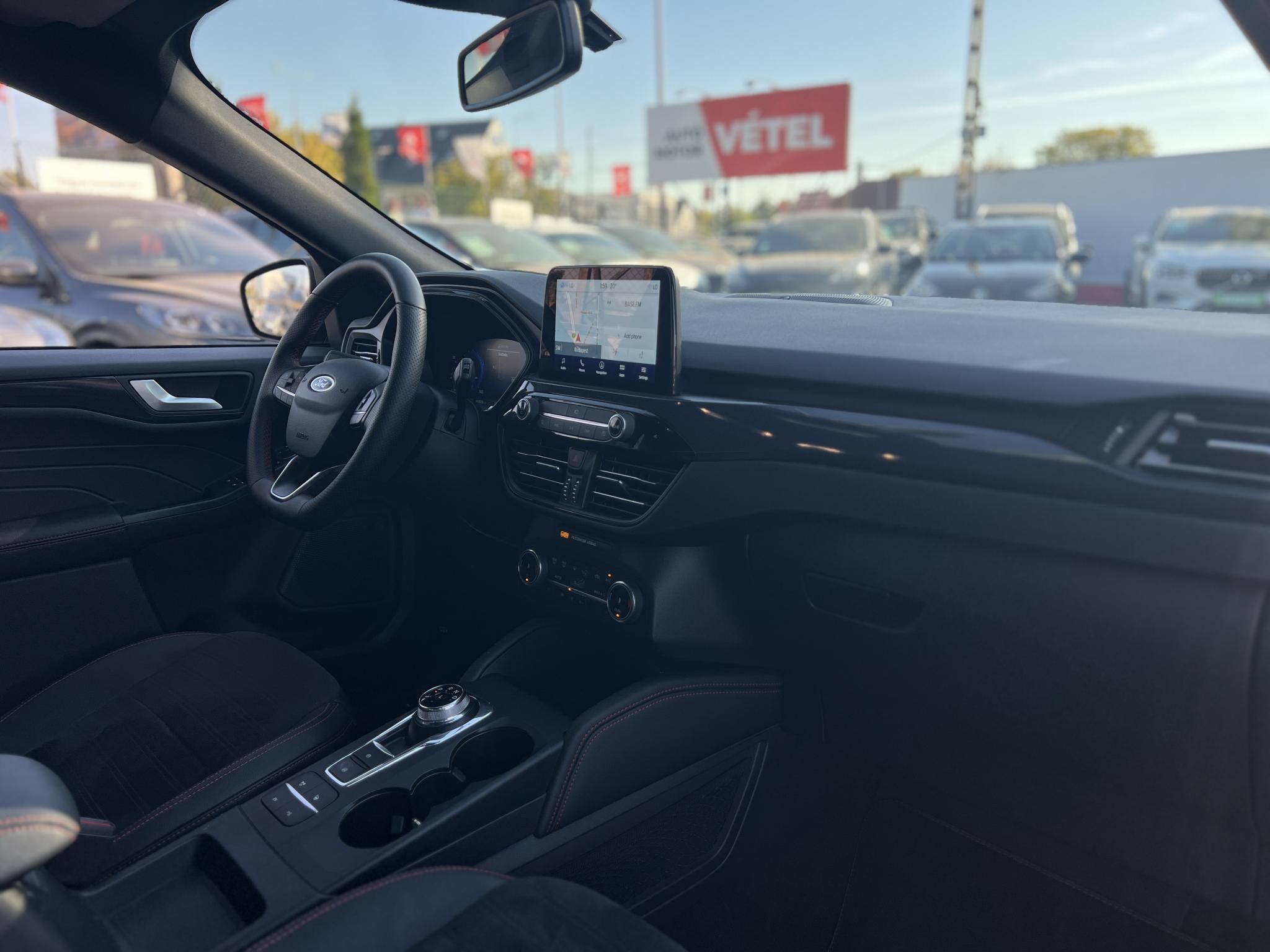 FORD KUGA 2.5 PHEV ST-Line X CVT 64e km. 70 kilométer hatótáv. Carplay!