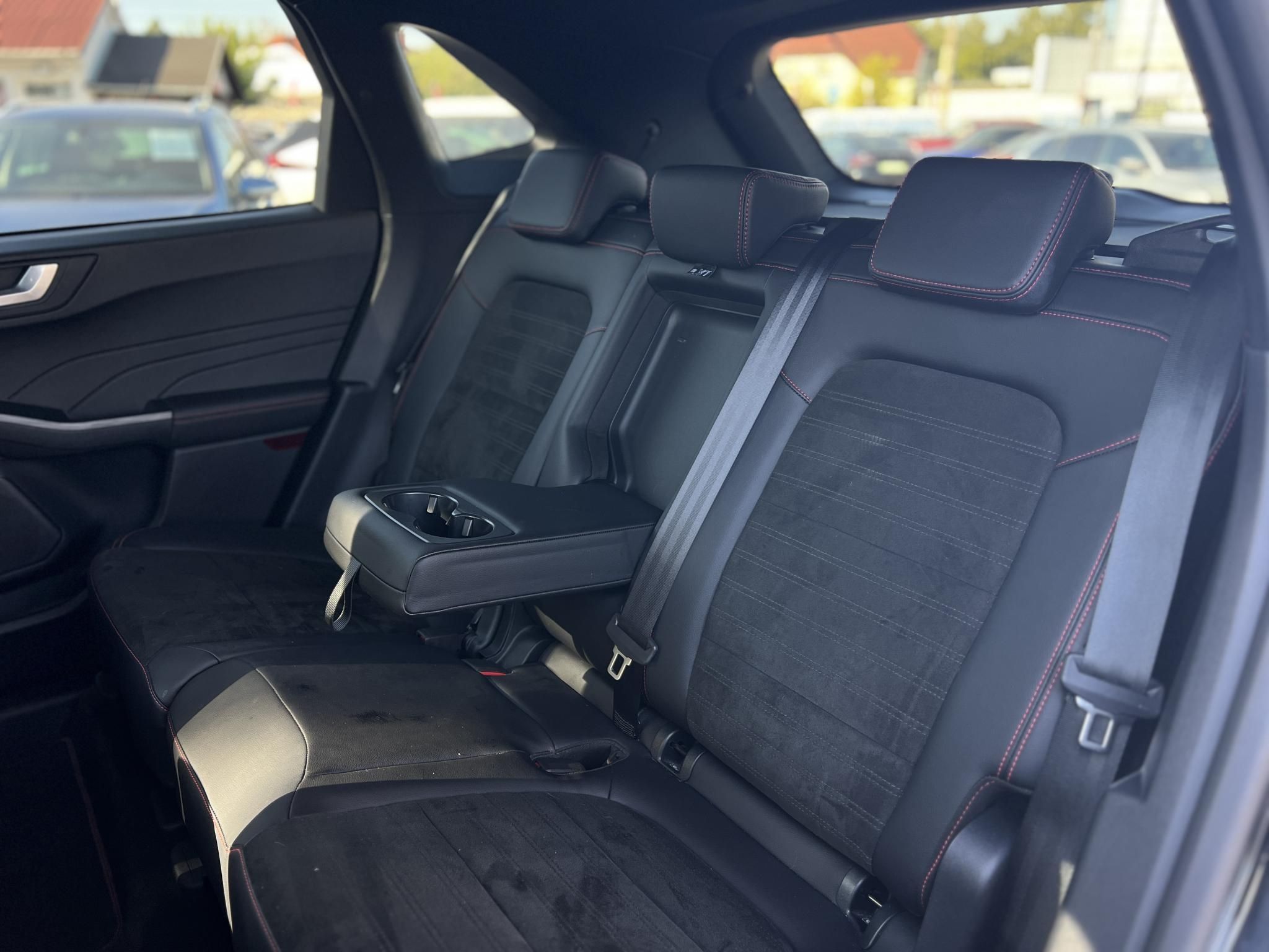 FORD KUGA 2.5 PHEV ST-Line X CVT 64e km. 70 kilométer hatótáv. Carplay!