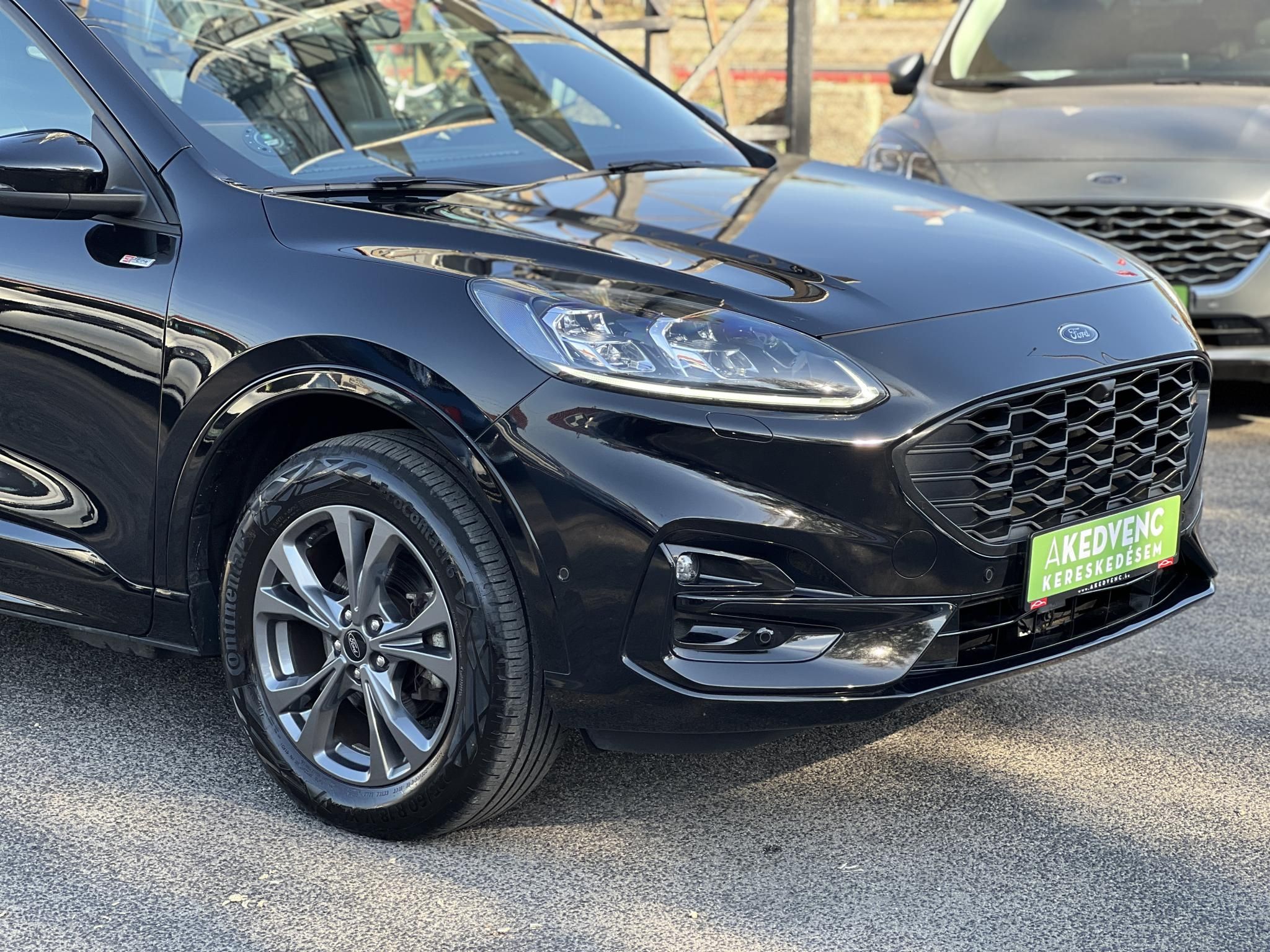 FORD KUGA 2.5 PHEV ST-Line X CVT 64e km. 70 kilométer hatótáv. Carplay!