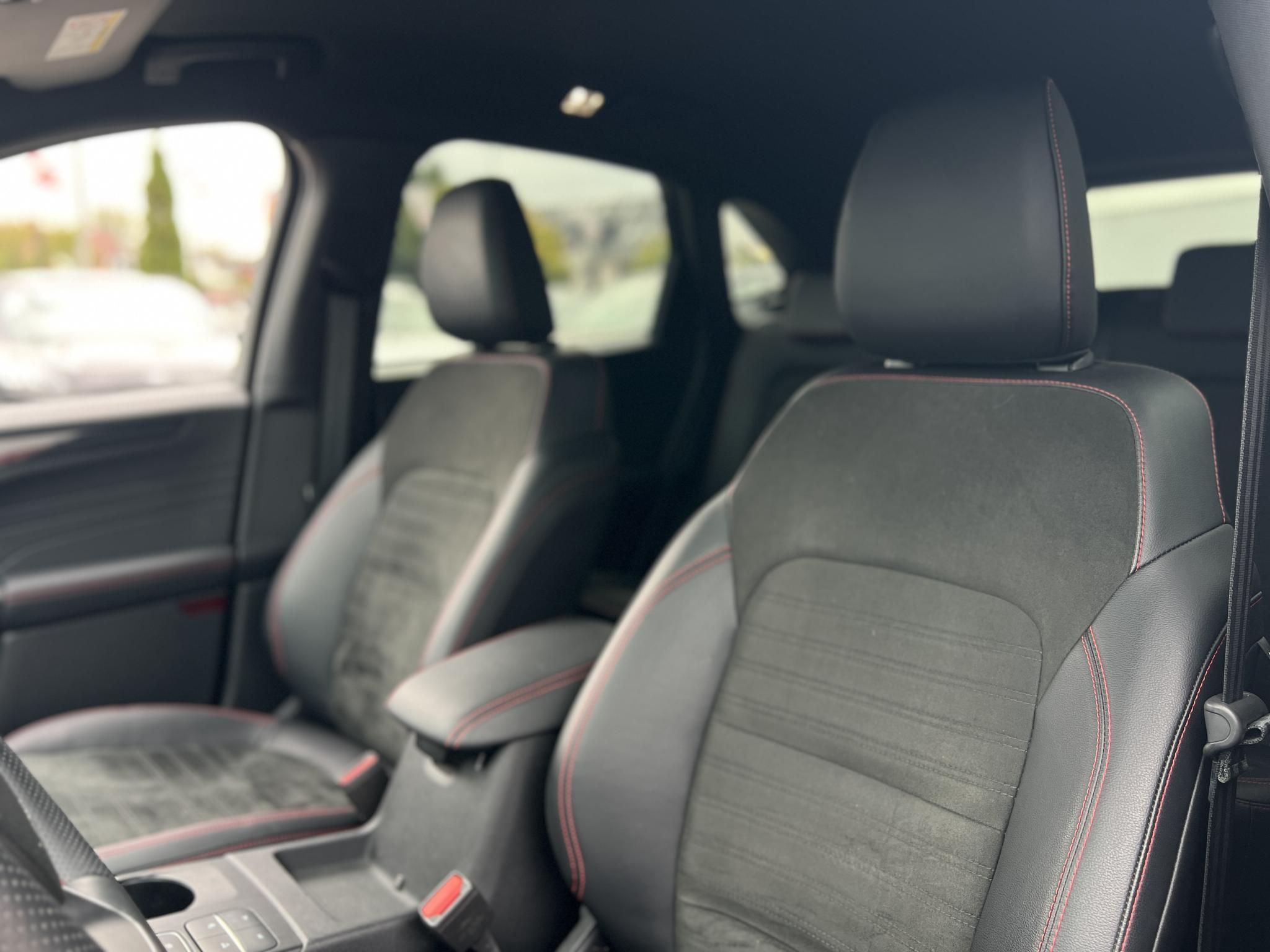 FORD KUGA 2.5 PHEV ST-Line X CVT 91e km