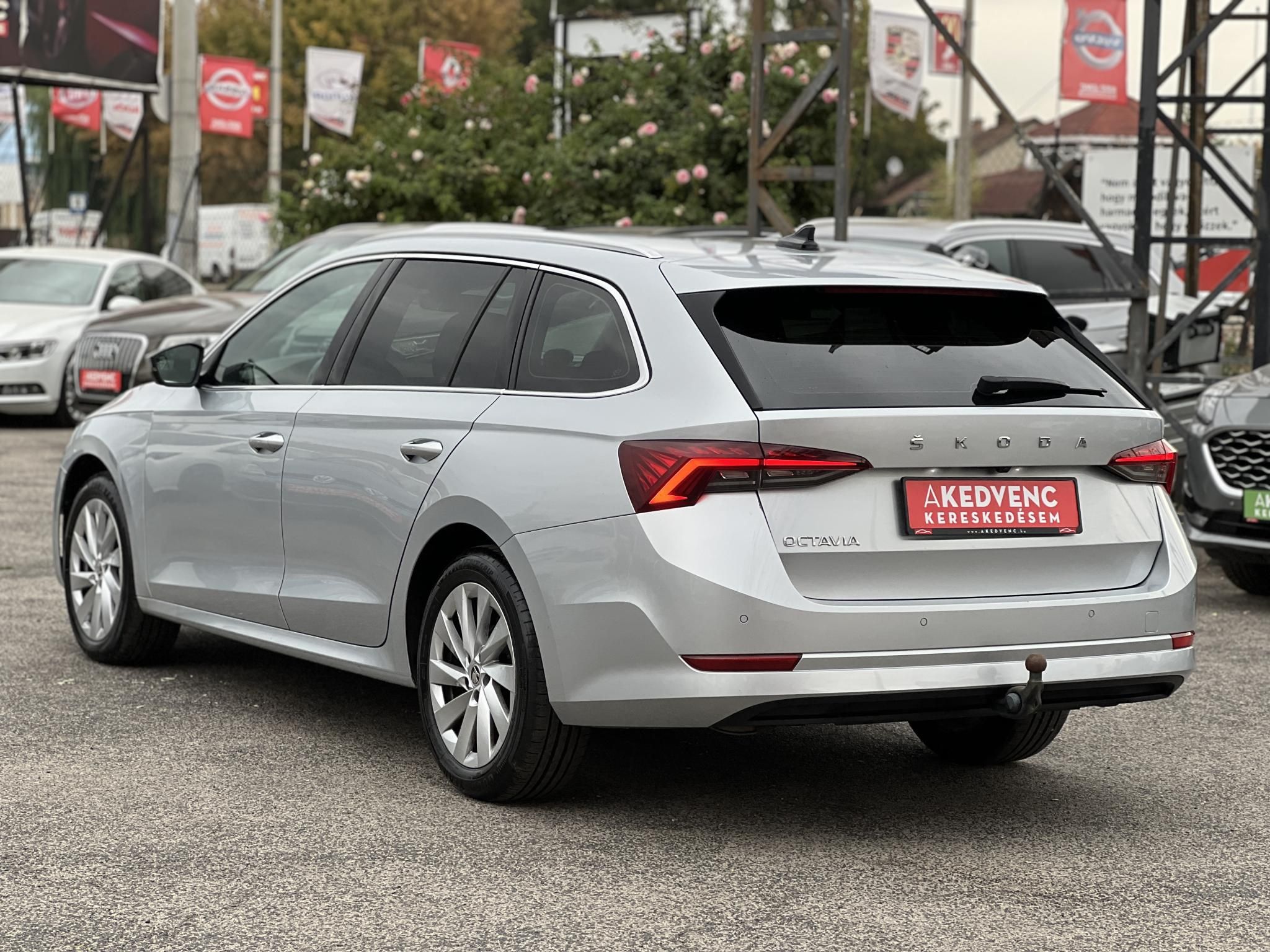 SKODA OCTAVIA Combi 2.0 TDI SCR Style DSG