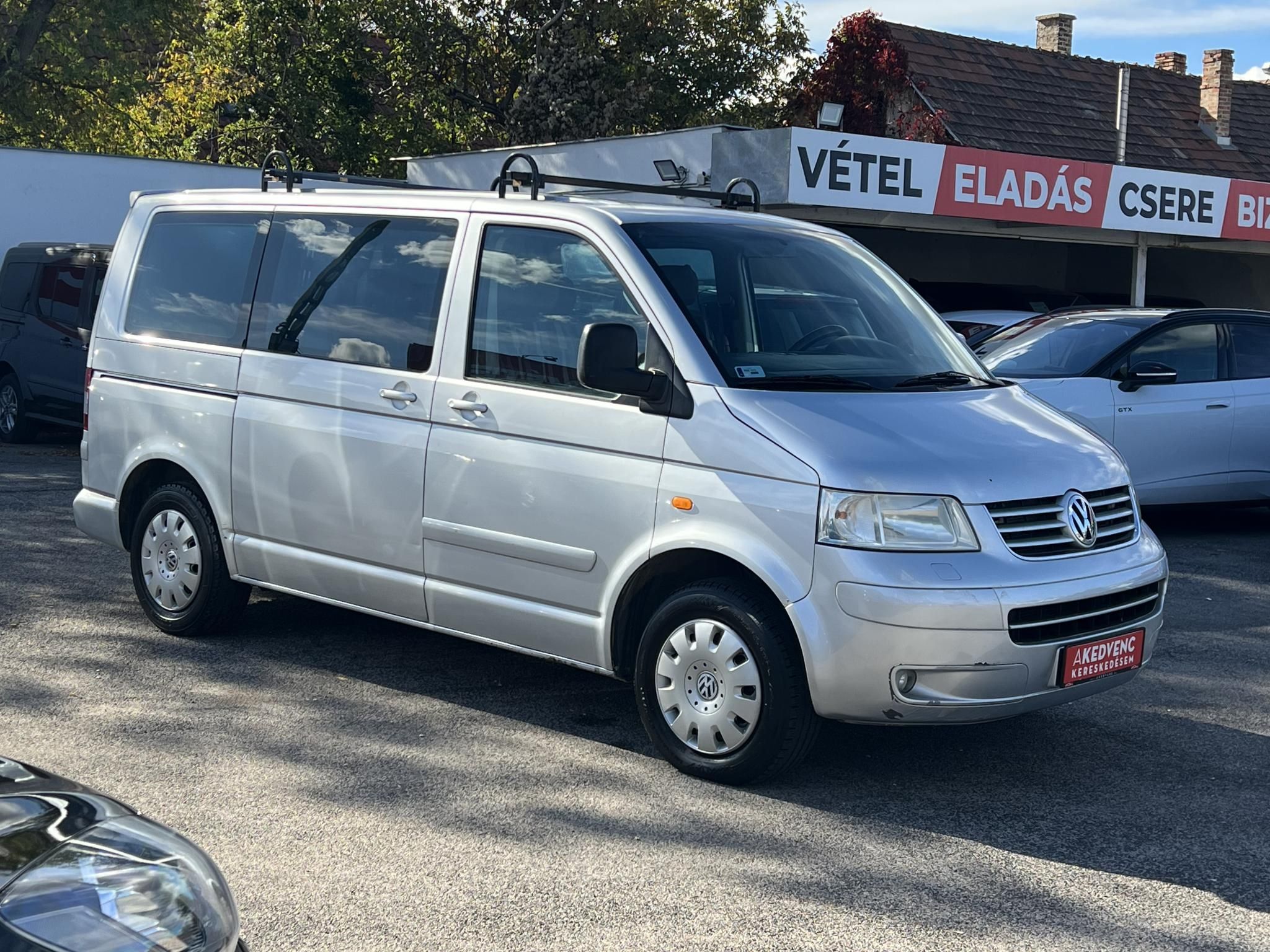 VOLKSWAGEN TRANSPORTER 2.5 TDI California Trendline 4Motion AXE Motor