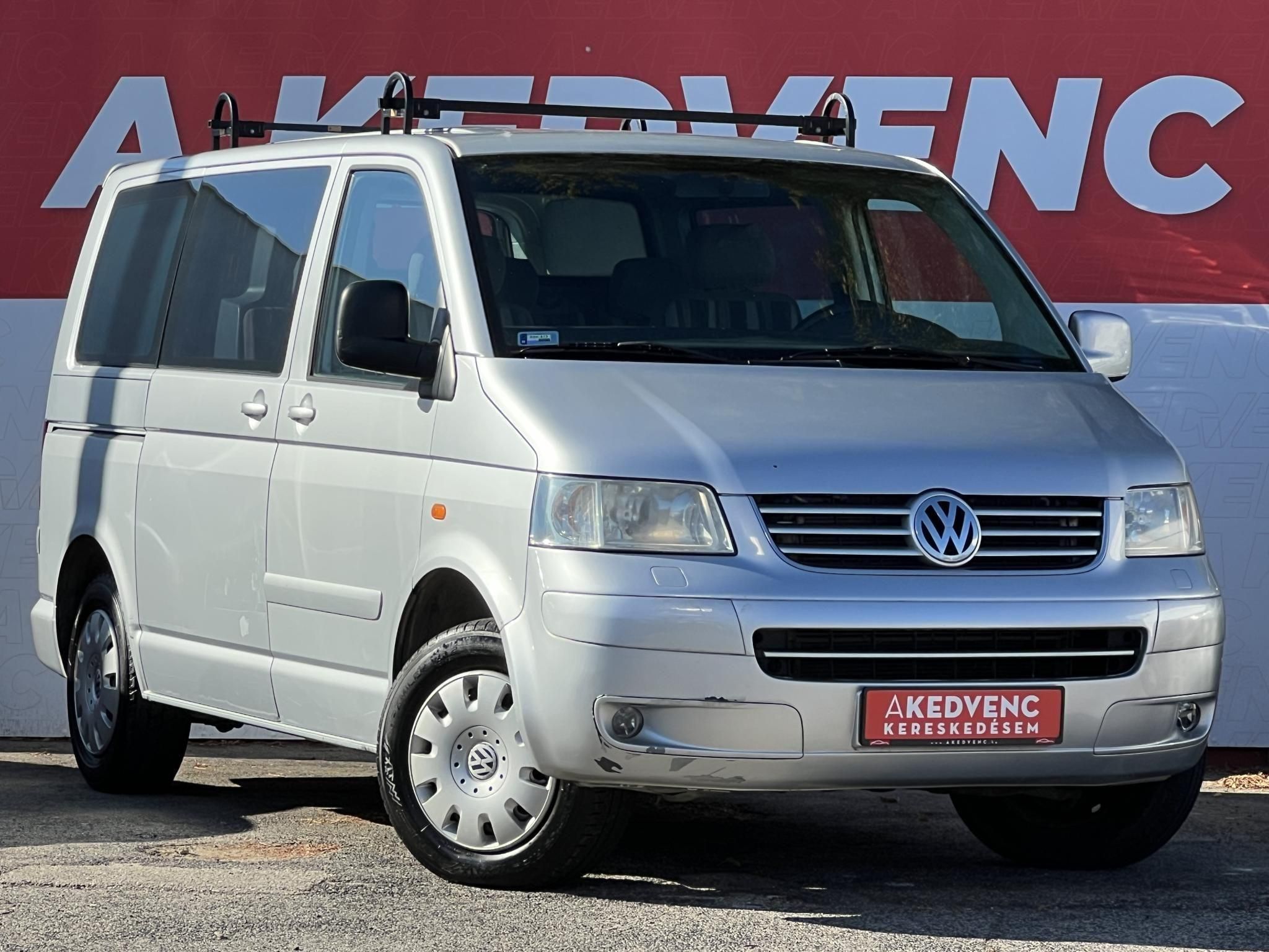 VOLKSWAGEN TRANSPORTER 2.5 TDI Mixto 'D.kab' AXE motorkód. vonóhorog. klíma. tetőcsomagtartó. 2 gyári kulcs!