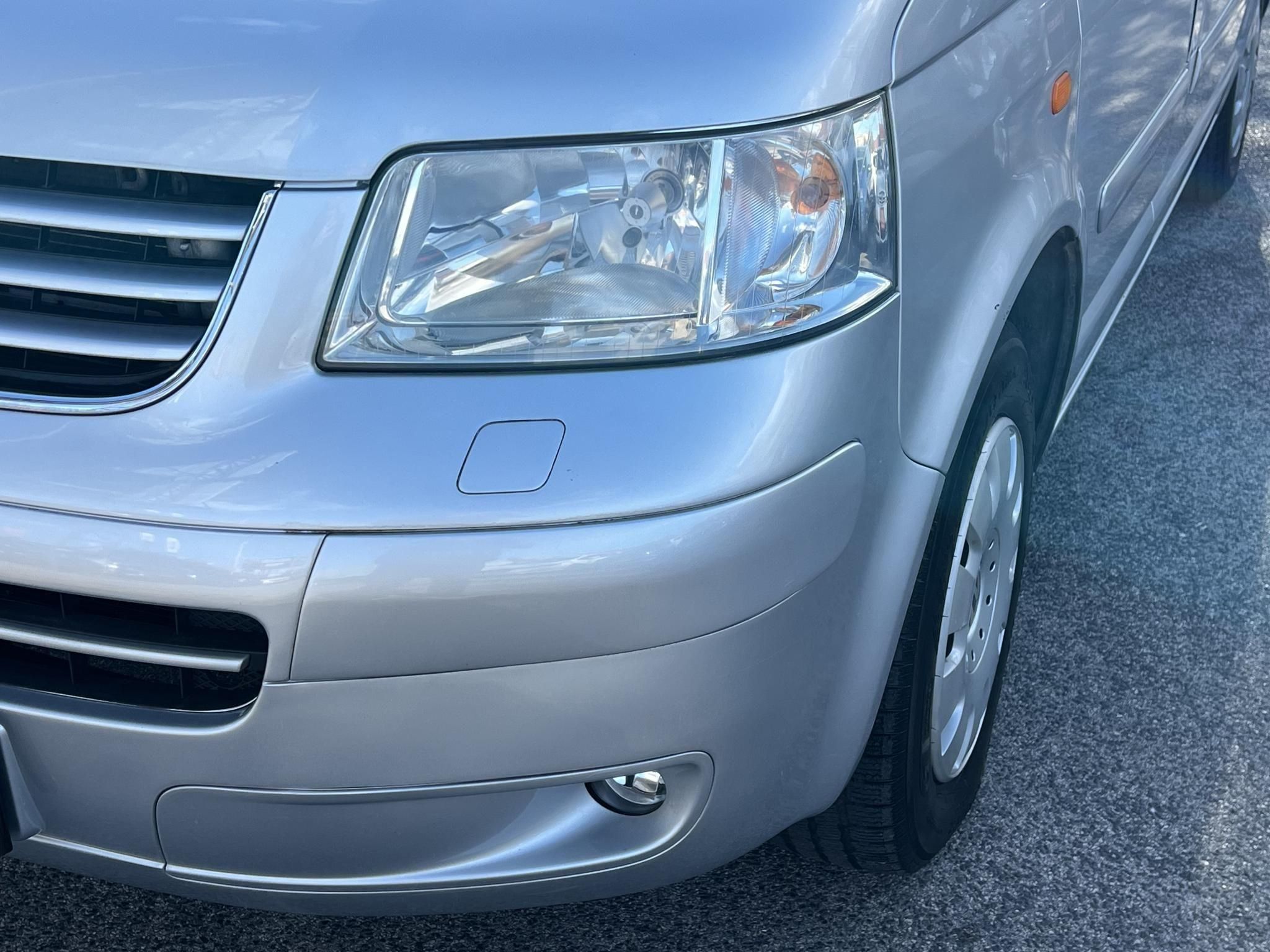 VOLKSWAGEN TRANSPORTER 2.5 TDI Mixto 'D.kab' AXE motorkód. vonóhorog. klíma. tetőcsomagtartó. 2 gyári kulcs!