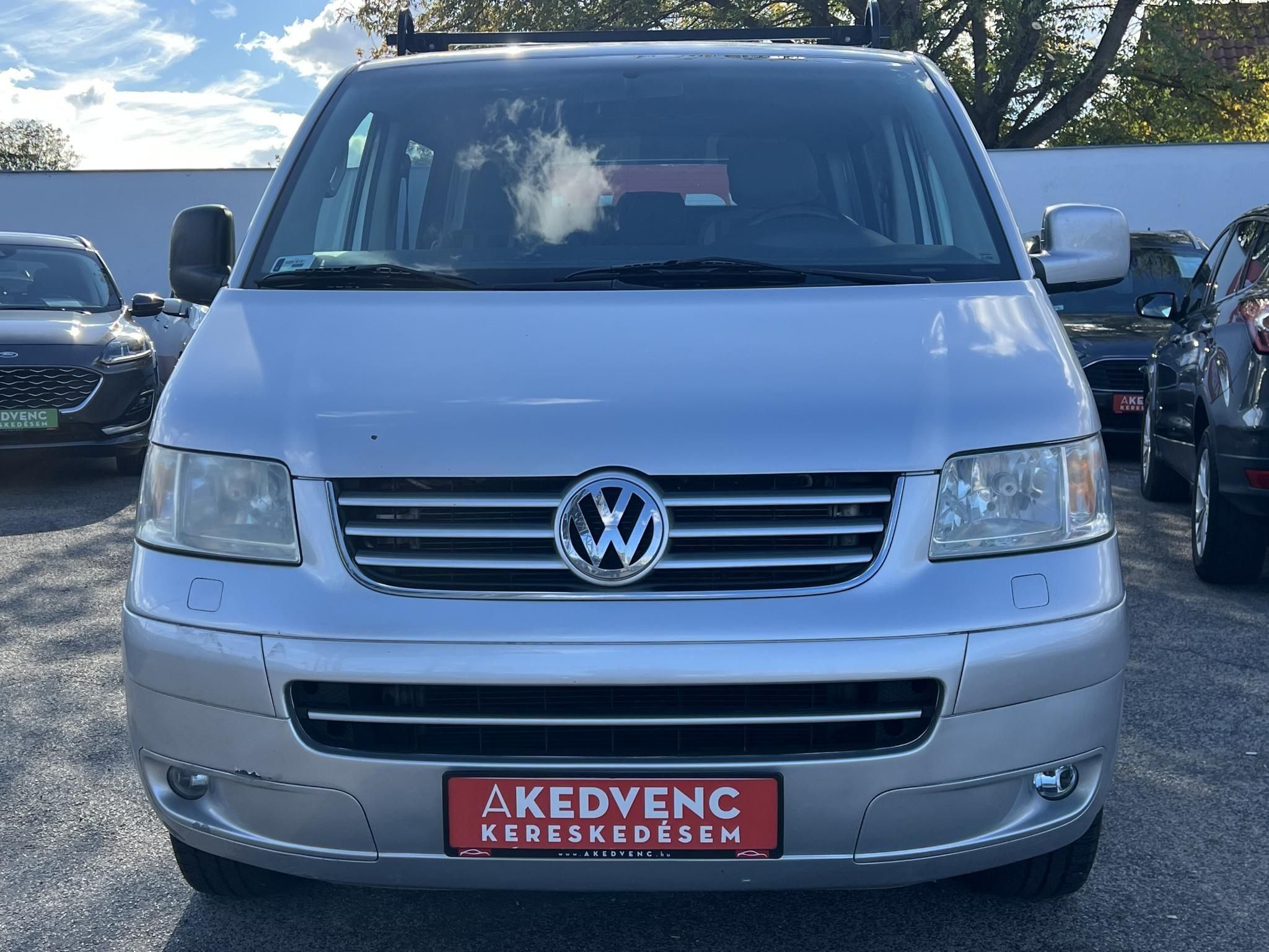 VOLKSWAGEN TRANSPORTER 2.5 TDI Mixto 'D.kab' AXE motorkód. vonóhorog. klíma. tetőcsomagtartó. 2 gyári kulcs!