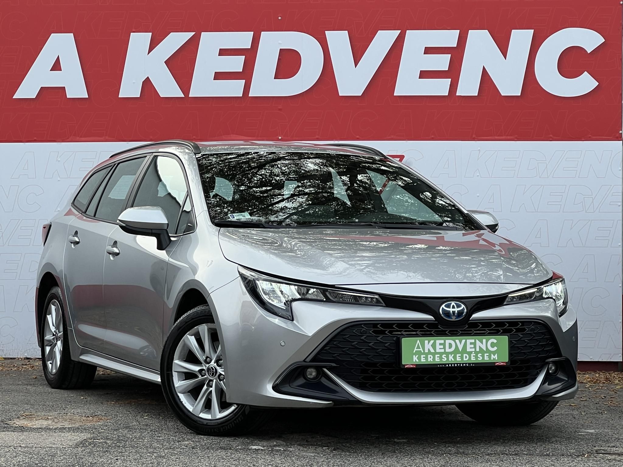 TOYOTA COROLLA Touring Sports 1.8 Hybrid Comfort Business e-CVT 108e km. M.o.-i. 1.tul. sérülésmentes. dokumentált előélet!