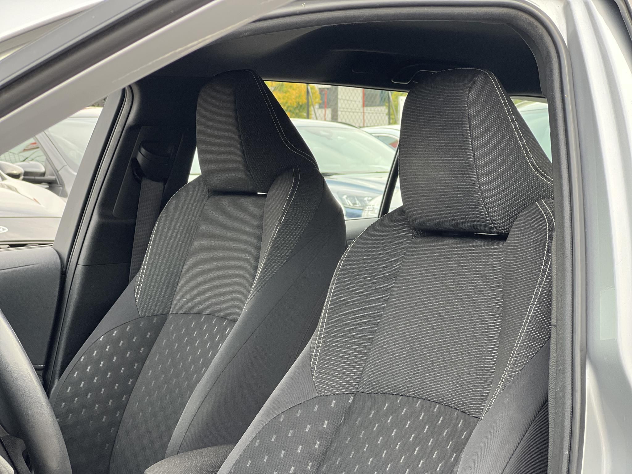 TOYOTA COROLLA Touring Sports 1.8 Hybrid Comfort Business e-CVT 108e km. M.o.-i. 1.tul. sérülésmentes. dokumentált előélet!