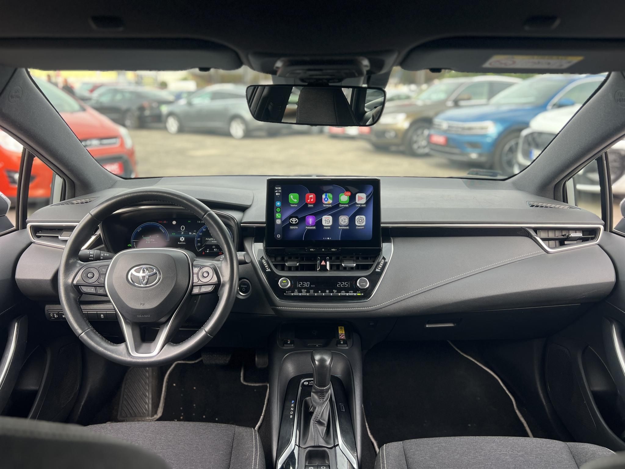 TOYOTA COROLLA Touring Sports 1.8 Hybrid Comfort Business e-CVT 108e km. M.o.-i. 1.tul. sérülésmentes. dokumentált előélet!