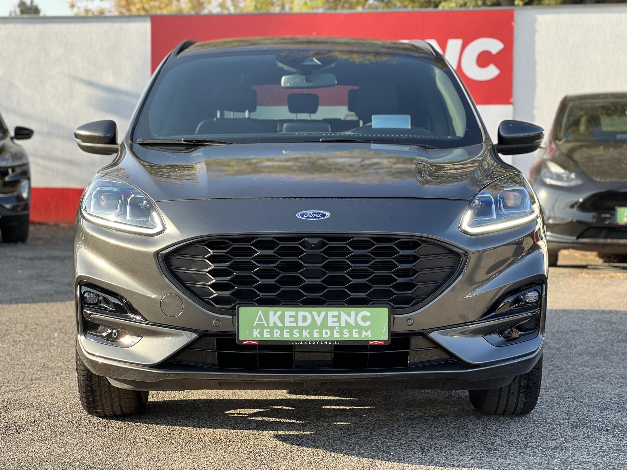 FORD KUGA 2.5 PHEV ST-Line CVT 34e km. sérülésmentes. márkaszervizelt. head-up. gyönyörű állapot!