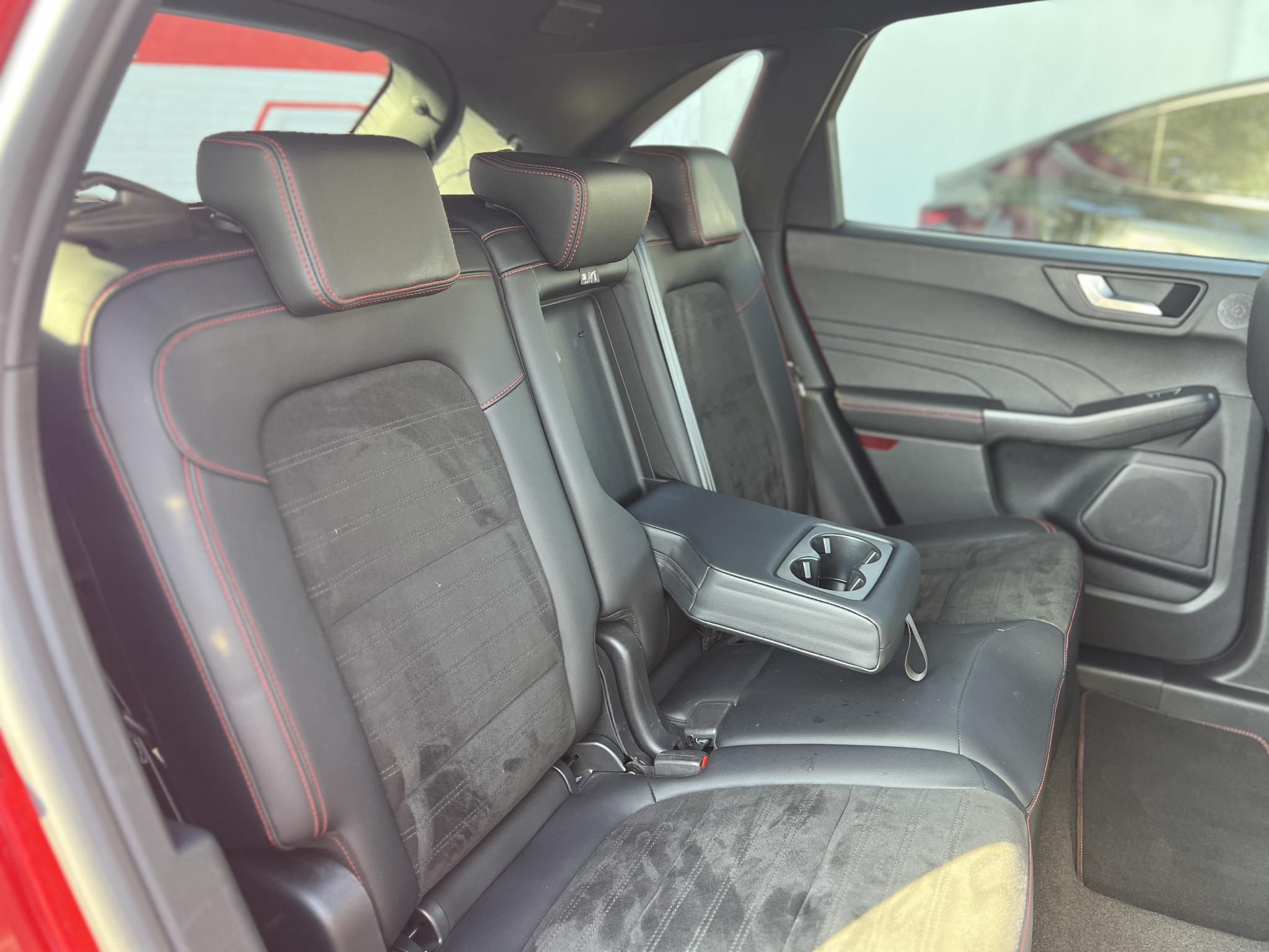 FORD KUGA 2.5 PHEV ST-Line CVT 107e km. Bang and Olufsen. head-up. 4x ülésfűtés. állítható combtámasz. gyönyörű