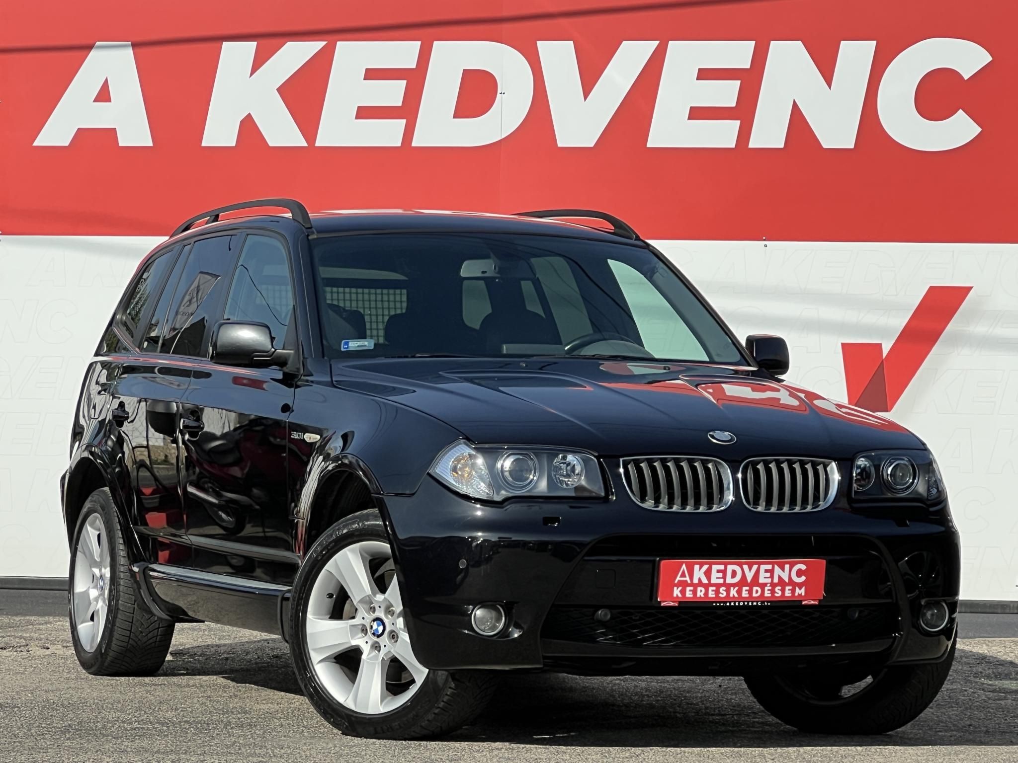BMW X3 3.0 (Automata) xenon fényszórók. ülésfűtés. lejtmenet. memória. vonóhorog. bőr belső!