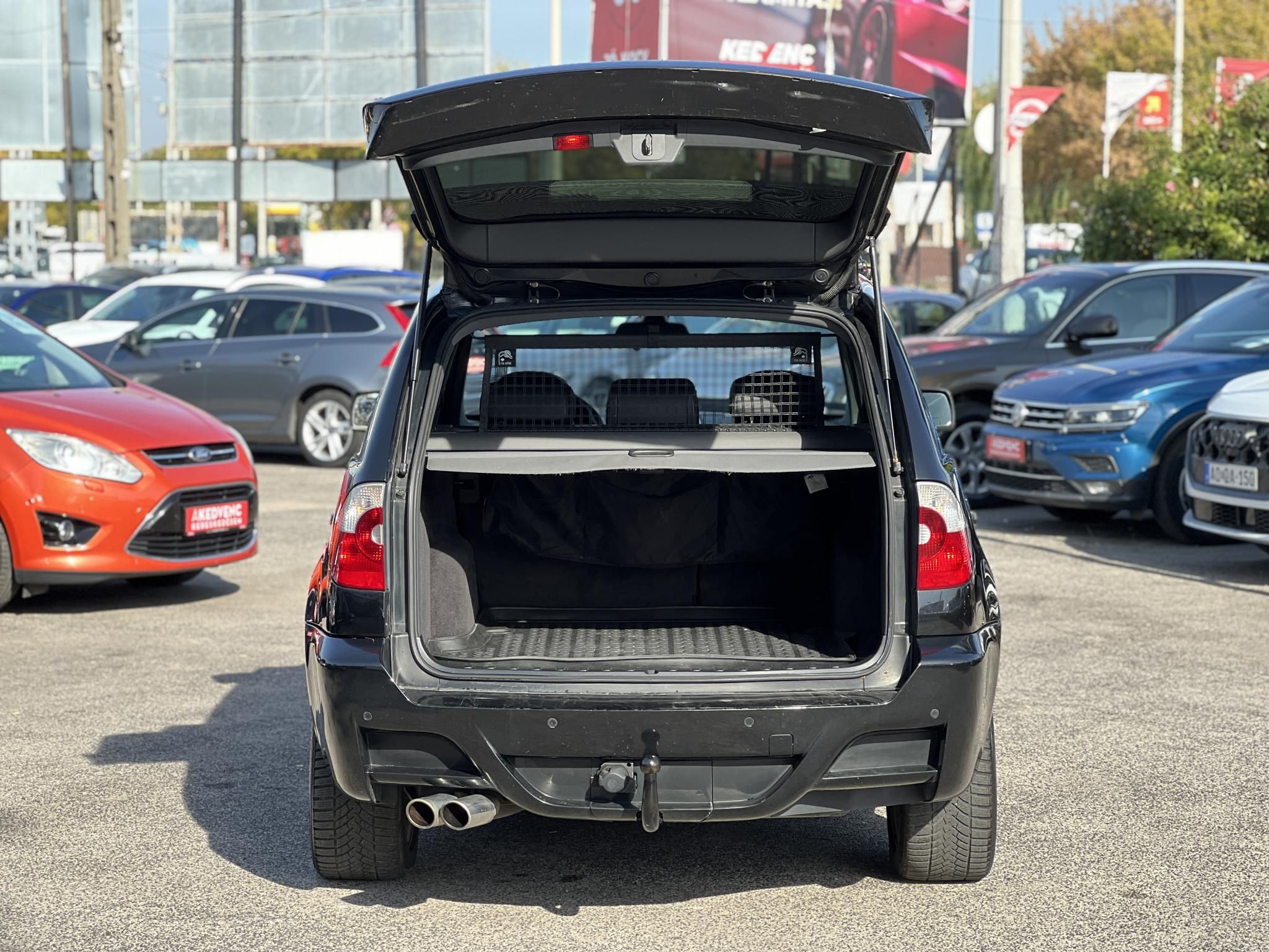 BMW X3 3.0 (Automata) xenon fényszórók. ülésfűtés. lejtmenet. memória. vonóhorog. bőr belső!