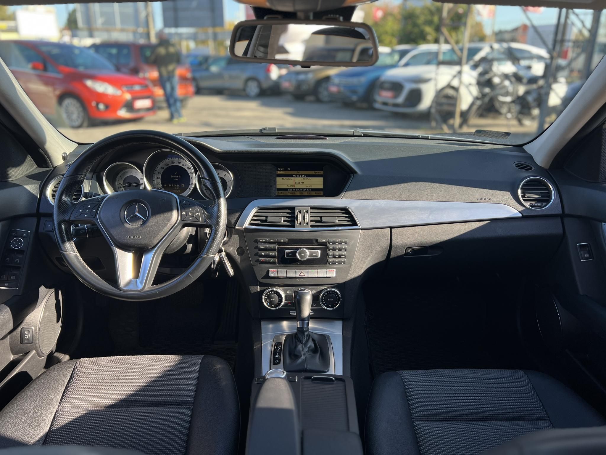 MERCEDES-BENZ C 250 T BlueEFFICIENCY Avantgarde (Automata) FACELIFT. Teljes szerviztörténet. vezérlés cserélve!