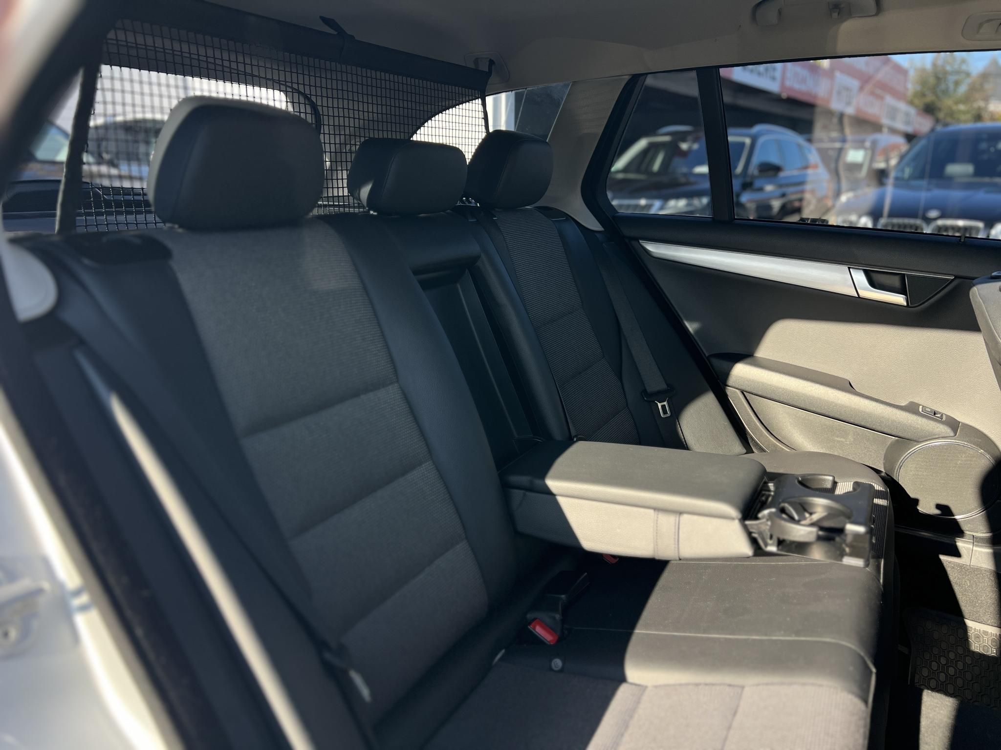 MERCEDES-BENZ C 250 T BlueEFFICIENCY Avantgarde (Automata) FACELIFT. Teljes szerviztörténet. vezérlés cserélve!