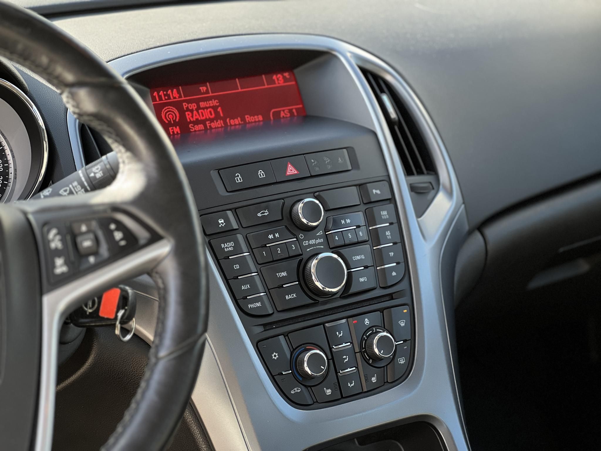 OPEL ASTRA J Sedan 1.4 T Business EURO6