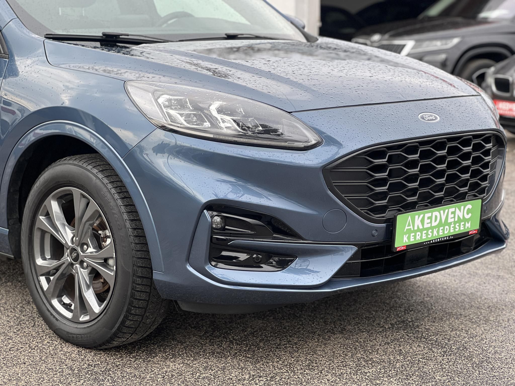 FORD KUGA 2.5 PHEV ST-Line X CVT