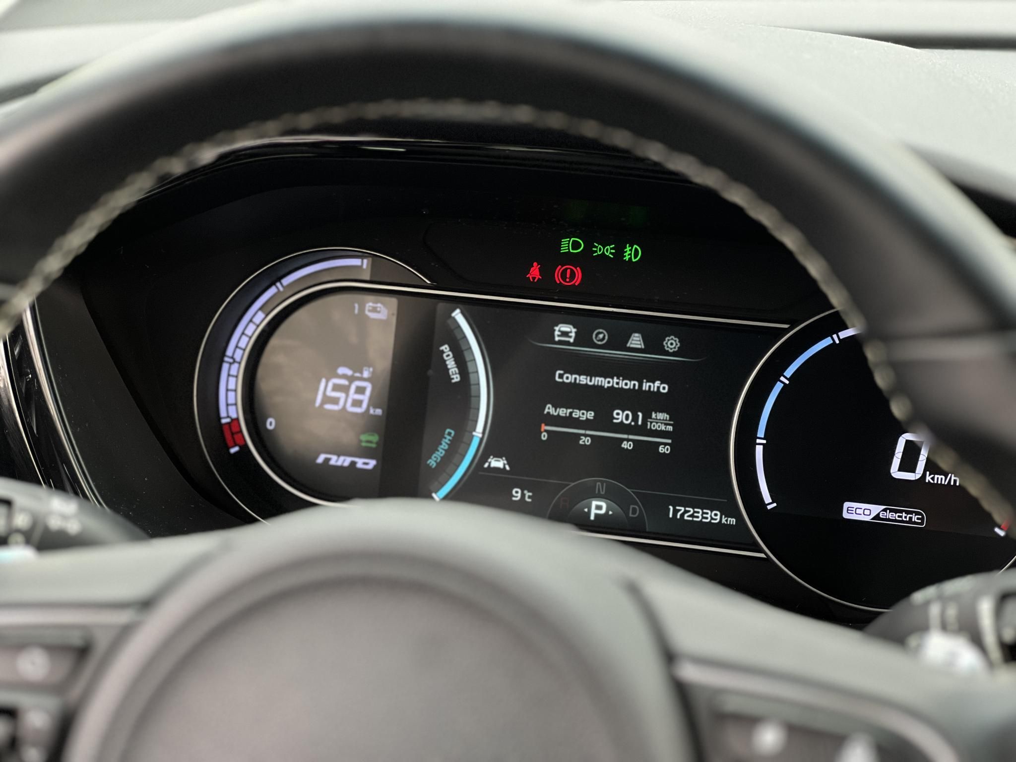 KIA NIRO e-Niro 64kWh Silver 455 km wltp hatótáv. carplay. tempomat. vezetéstámogató rendszerek!
