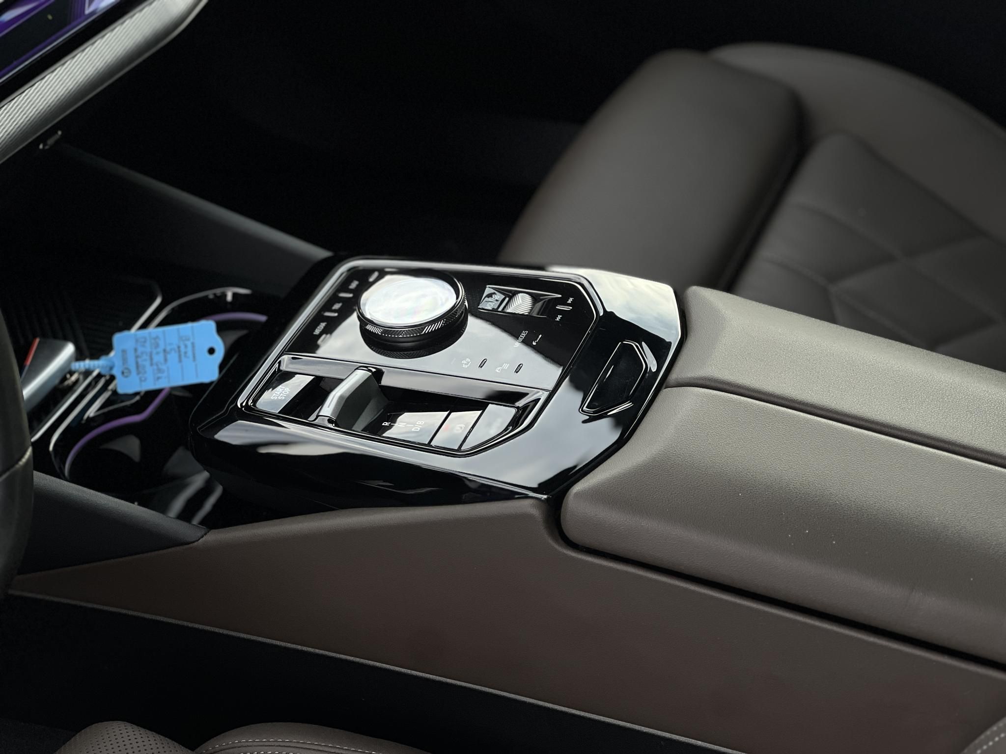 BMW I5 eDrive40 81,2kWh M-sport. Bowers & Wilkins. 626km WLTP. panorámatető. újszerű állapot!