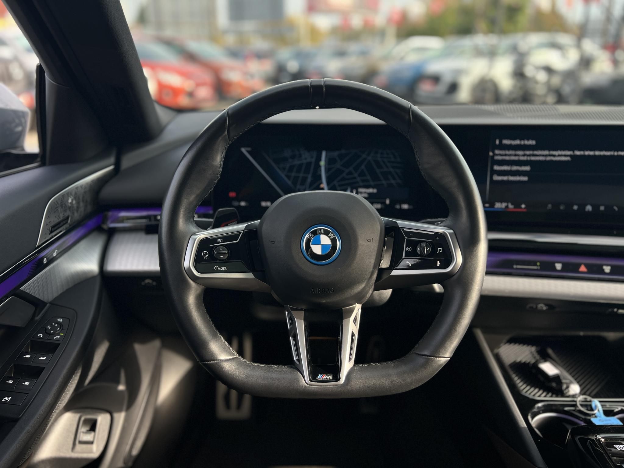 BMW I5 eDrive40 81,2kWh M-sport. Bowers & Wilkins. 626km WLTP. panorámatető. újszerű állapot!